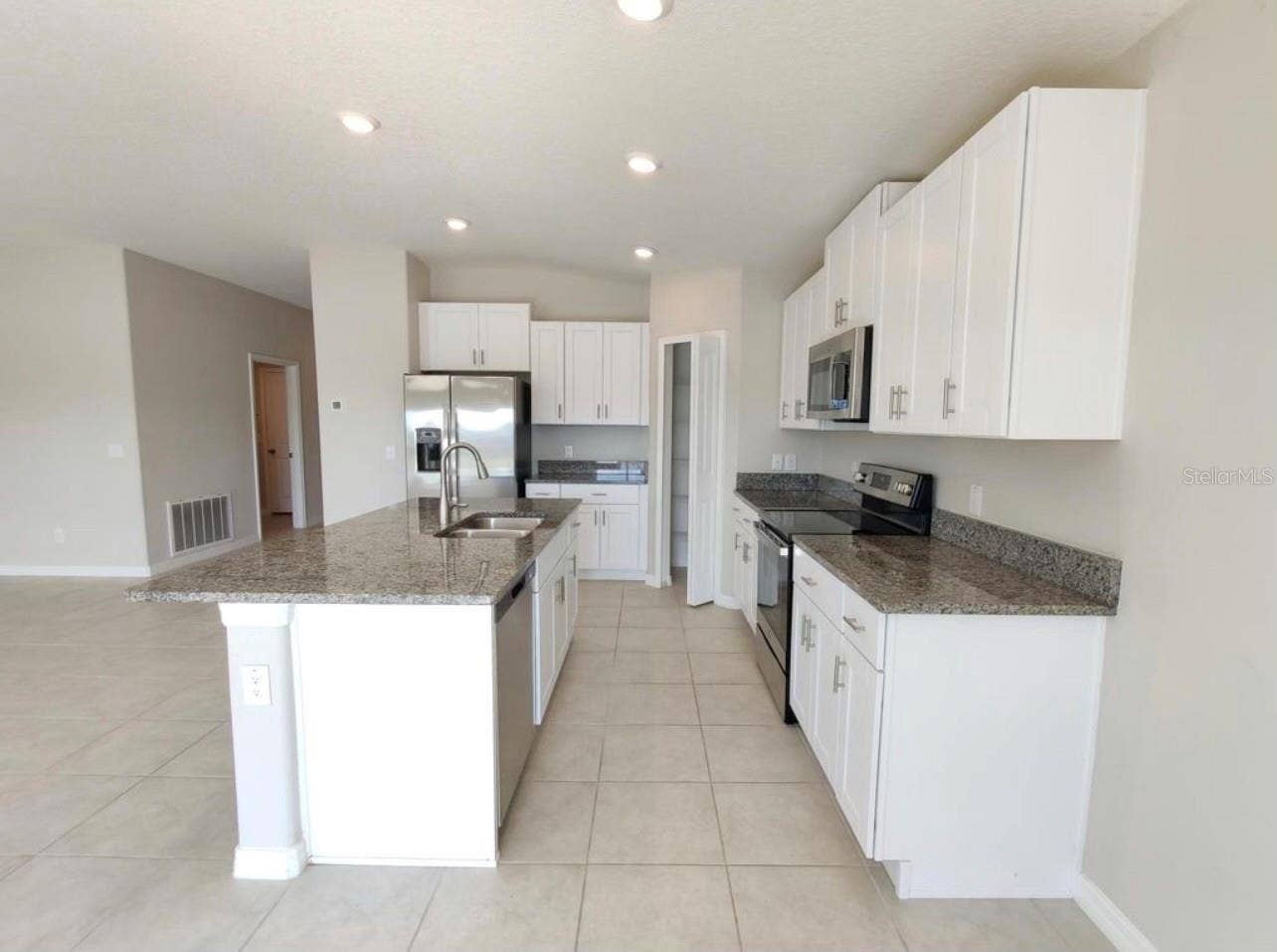31699 SUN KETTLE LOOP, Wesley Chapel, FL 33545 31699 SUN KETTLE LOOP, Wesley Chapel, FL 33545