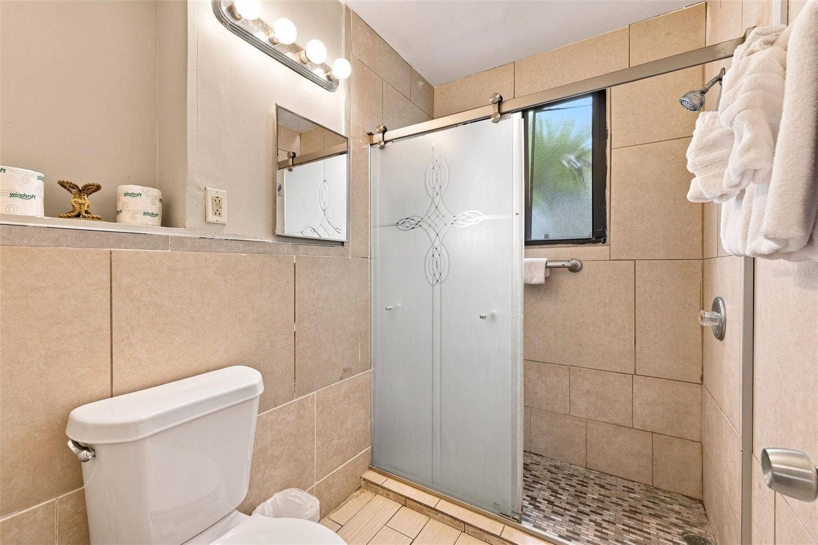 10450 GULF BOULEVARD, Treasure Island, FL 33706 10450 GULF BOULEVARD, Treasure Island, FL 33706