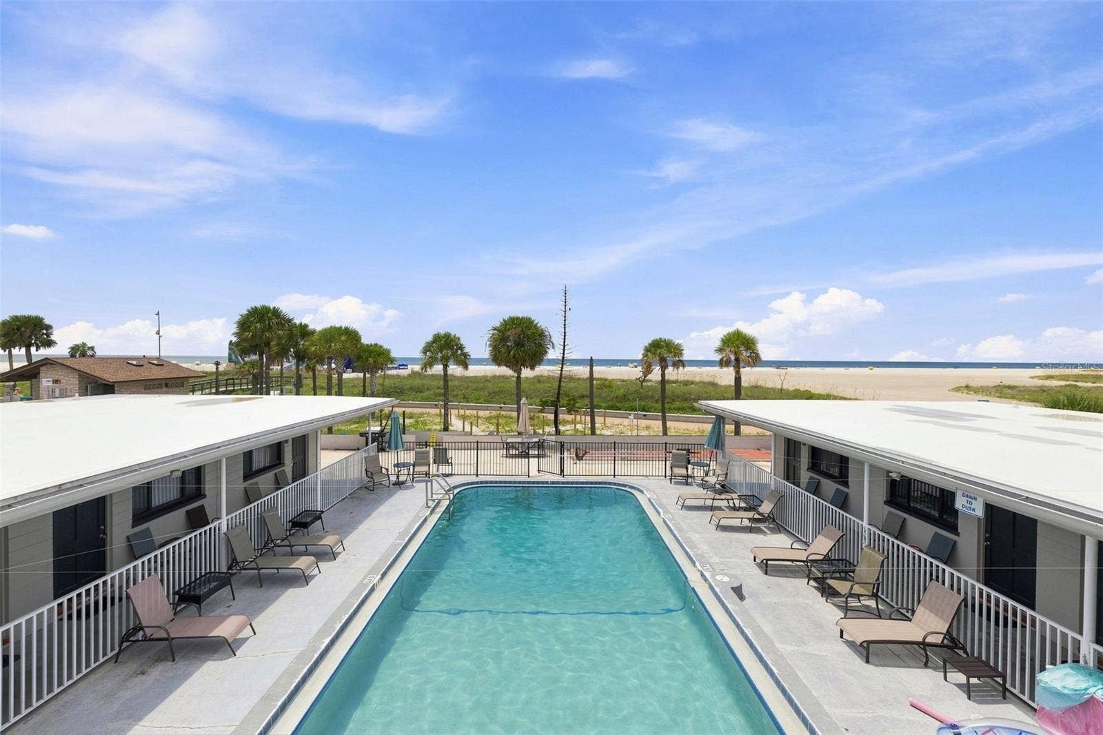 10450 GULF BOULEVARD, Treasure Island, FL 33706 10450 GULF BOULEVARD, Treasure Island, FL 33706