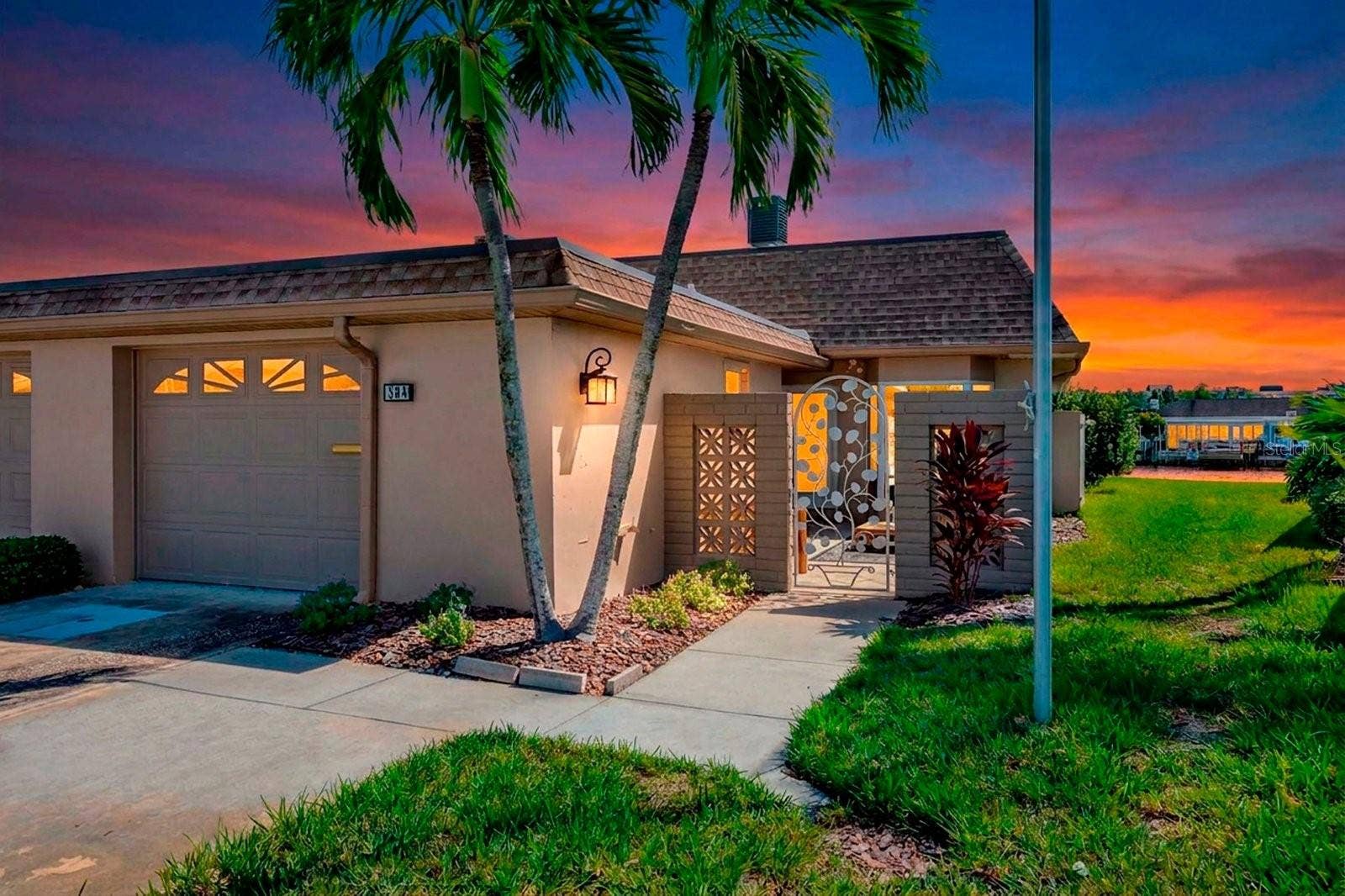 594 BOCA CIEGA POINT BOULEVARD N, St Petersburg, FL 33708 Front Exterior