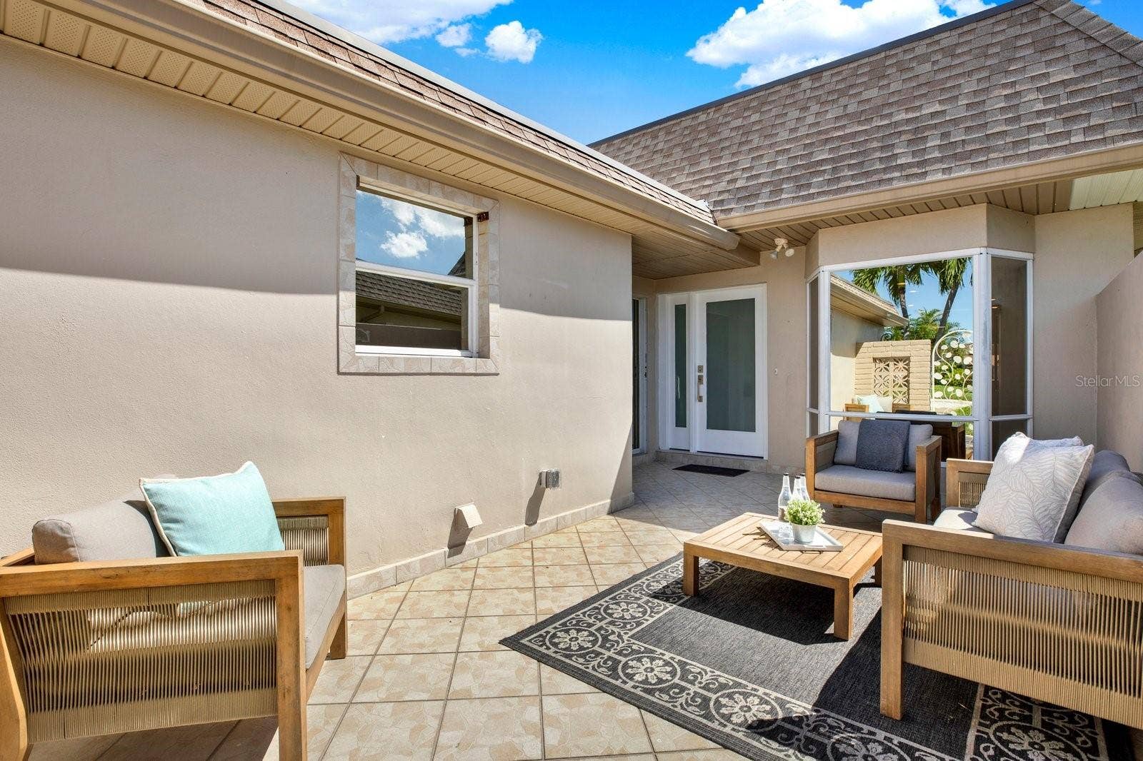 594 BOCA CIEGA POINT BOULEVARD N, St Petersburg, FL 33708 Patio
