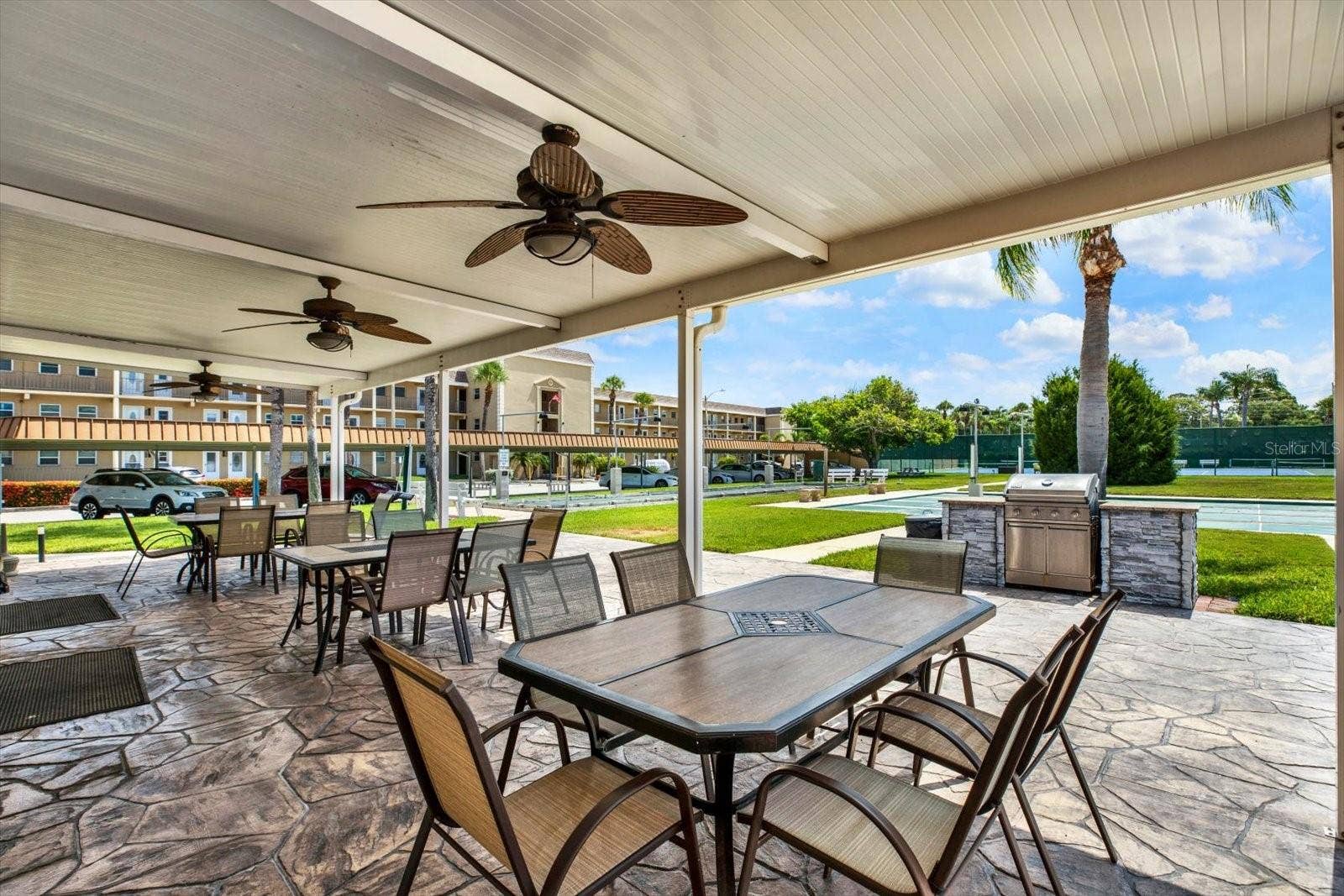 594 BOCA CIEGA POINT BOULEVARD N, St Petersburg, FL 33708 Clubhouse Area