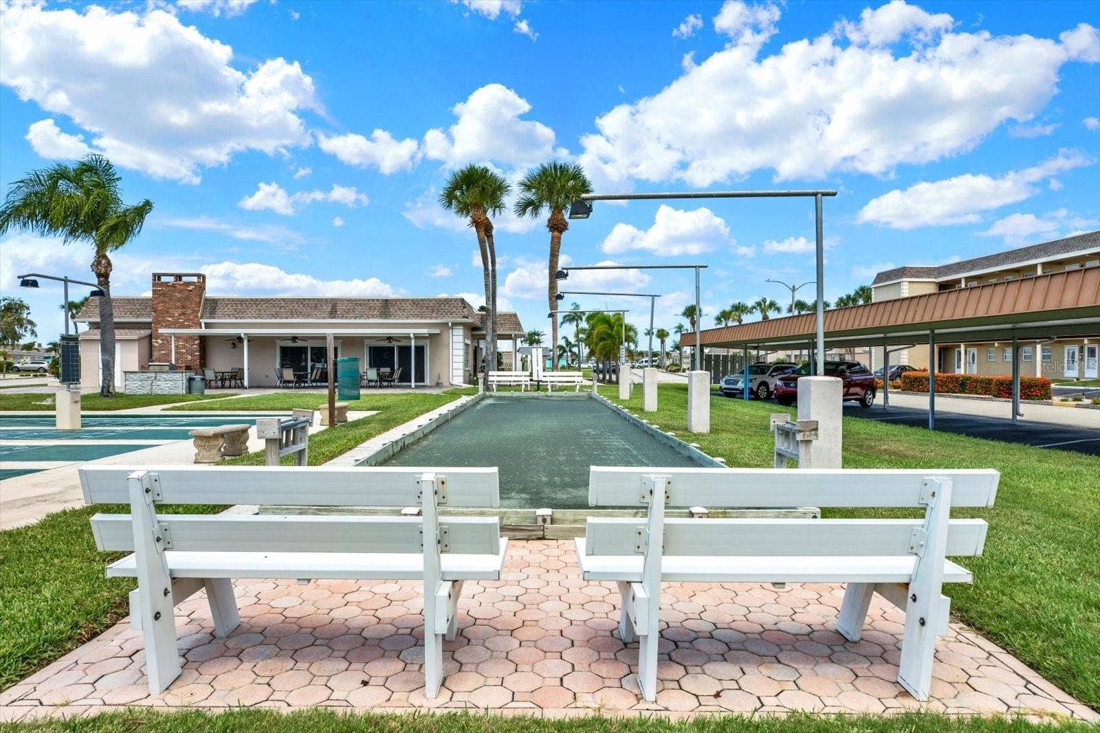 594 BOCA CIEGA POINT BOULEVARD N, St Petersburg, FL 33708 Community Shuffleboard Court