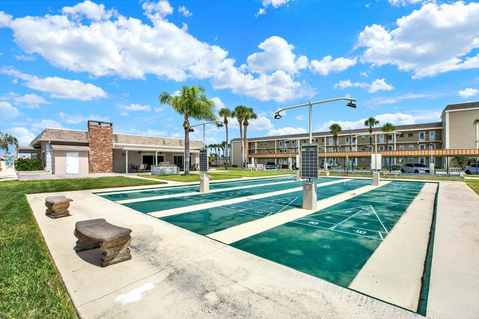 594 BOCA CIEGA POINT BOULEVARD N, St Petersburg, FL 33708 Community Shuffleboard Court
