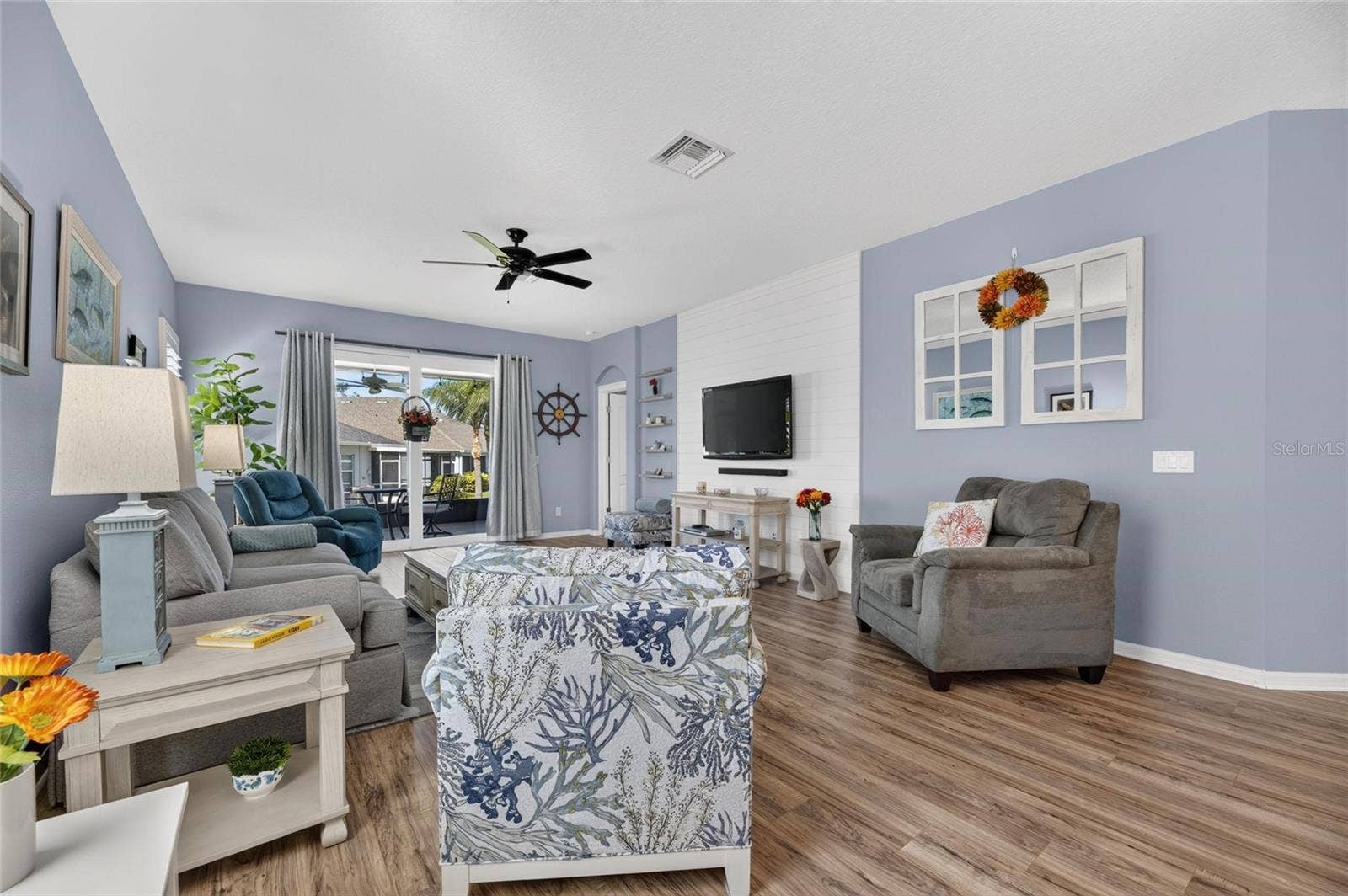 6817 SURREY OAK DRIVE, Apollo Beach, FL 33572 6817 SURREY OAK DRIVE, Apollo Beach, FL 33572