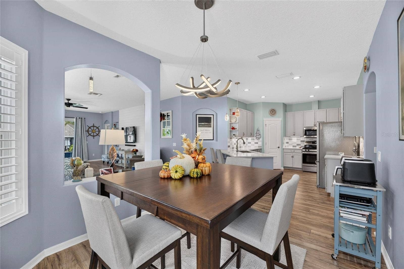 6817 SURREY OAK DRIVE, Apollo Beach, FL 33572 6817 SURREY OAK DRIVE, Apollo Beach, FL 33572
