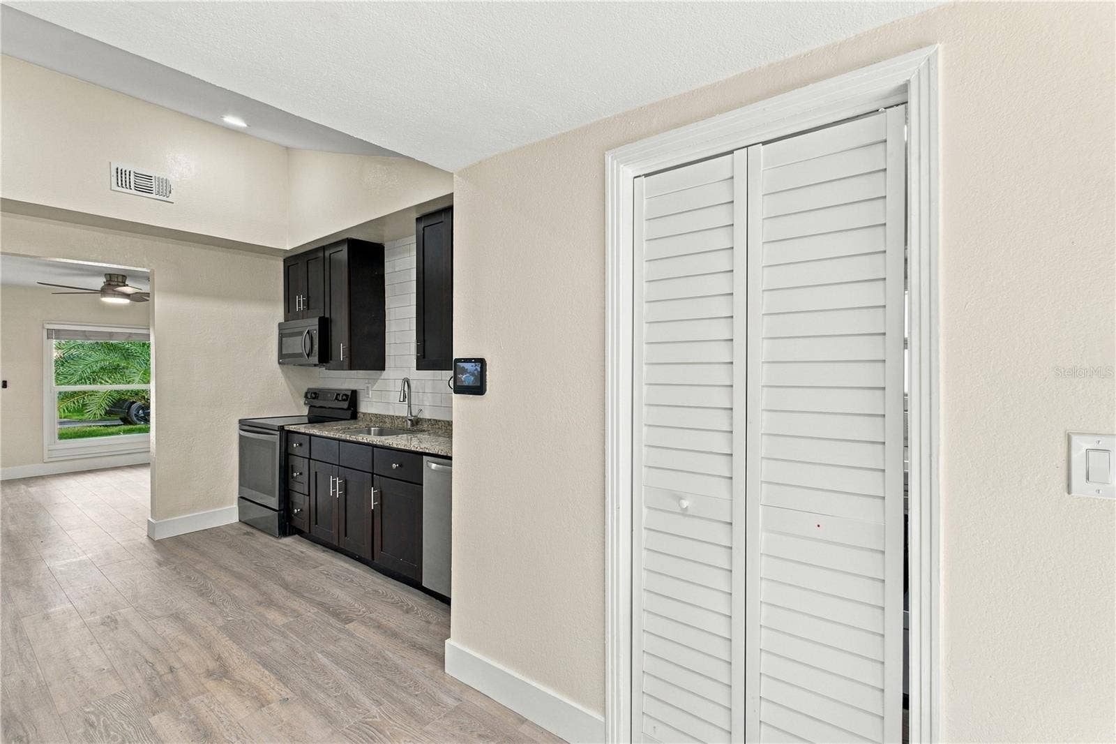 39 HAMILTON HEATH DRIVE, Tampa, FL 33604 39 HAMILTON HEATH DRIVE, Tampa, FL 33604