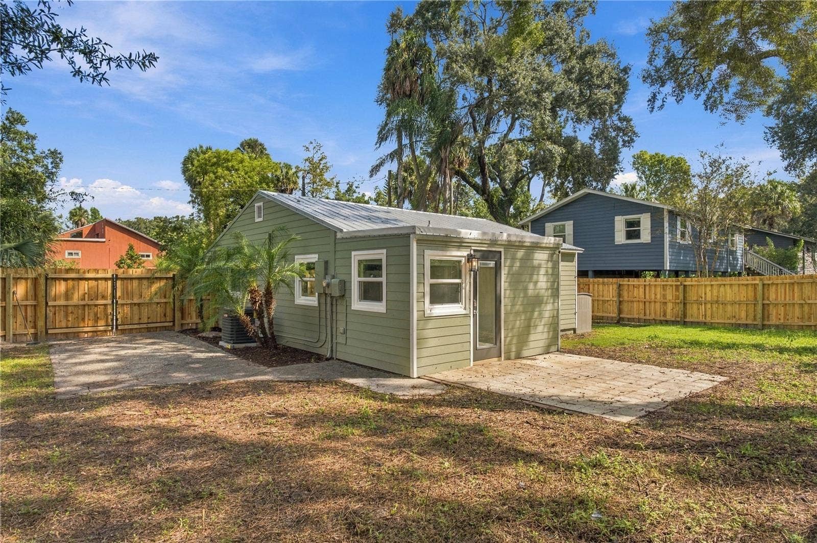 39 HAMILTON HEATH DRIVE, Tampa, FL 33604 39 HAMILTON HEATH DRIVE, Tampa, FL 33604