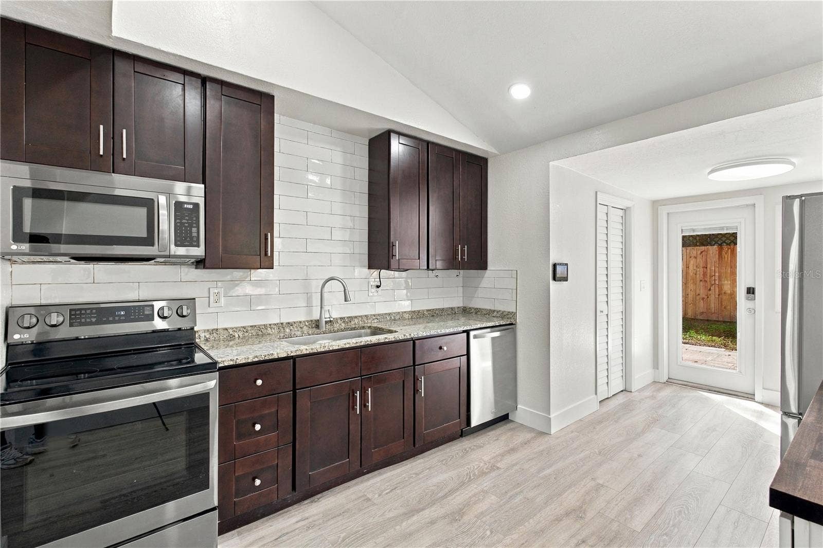 39 HAMILTON HEATH DRIVE, Tampa, FL 33604 39 HAMILTON HEATH DRIVE, Tampa, FL 33604