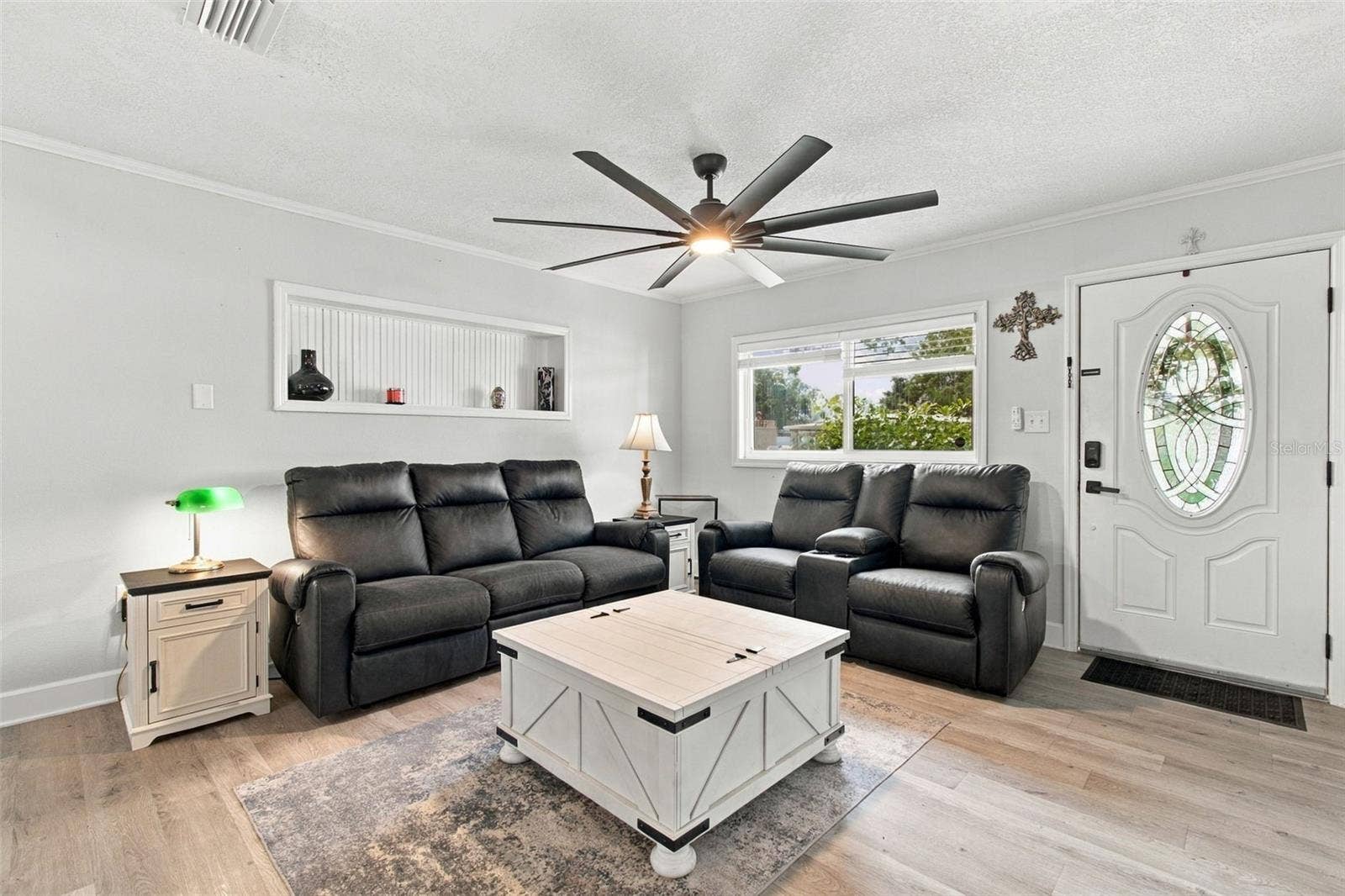 335 COUNTRY CLUB DRIVE, Oldsmar, FL 34677 335 COUNTRY CLUB DRIVE, Oldsmar, FL 34677