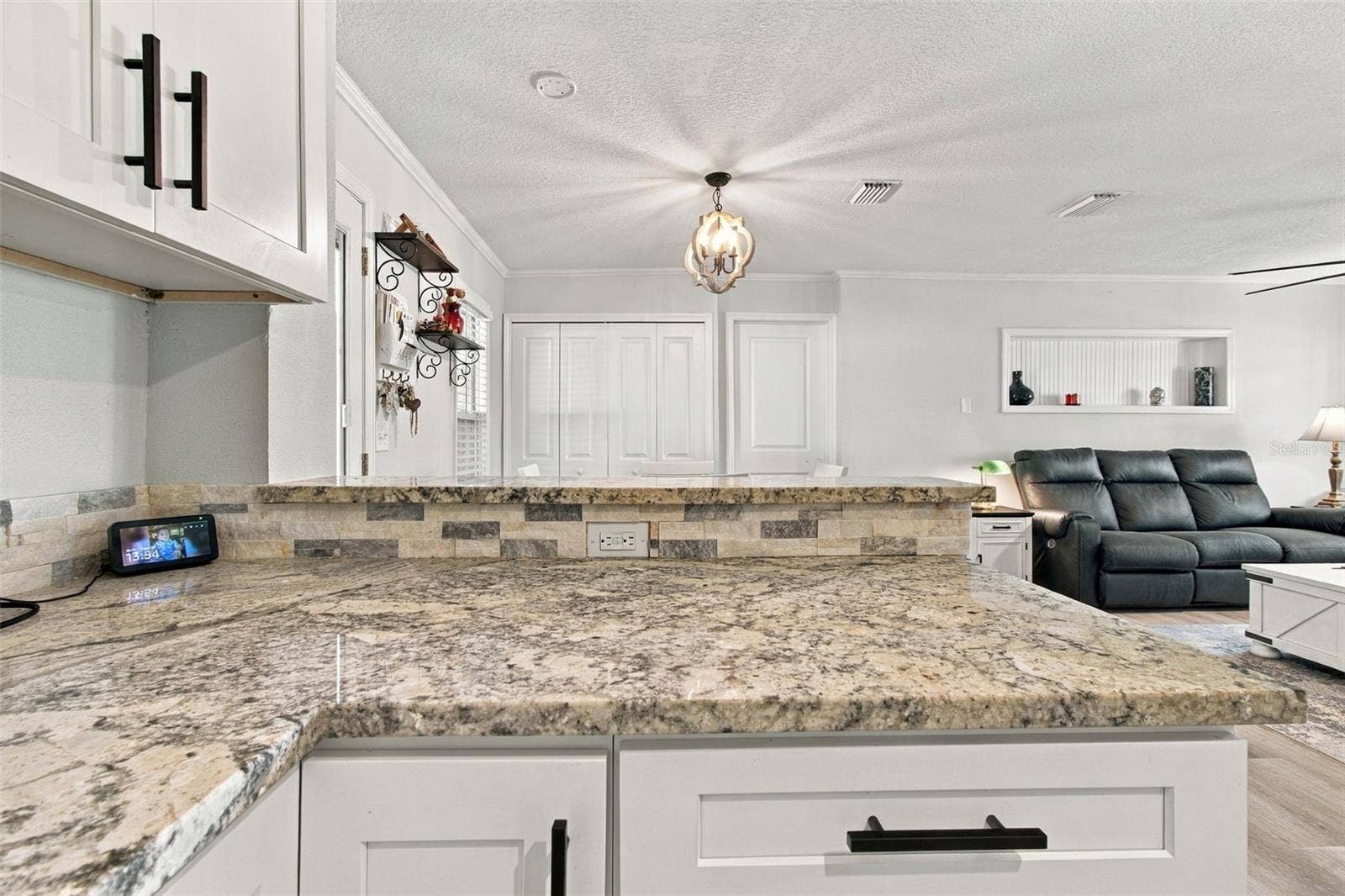 335 COUNTRY CLUB DRIVE, Oldsmar, FL 34677 335 COUNTRY CLUB DRIVE, Oldsmar, FL 34677