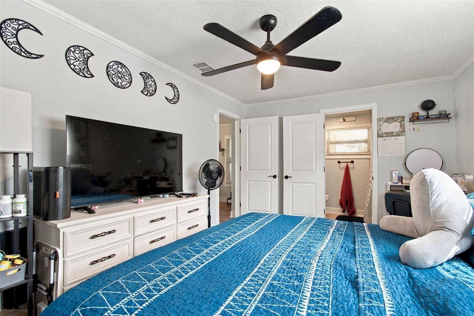 335 COUNTRY CLUB DRIVE, Oldsmar, FL 34677 335 COUNTRY CLUB DRIVE, Oldsmar, FL 34677