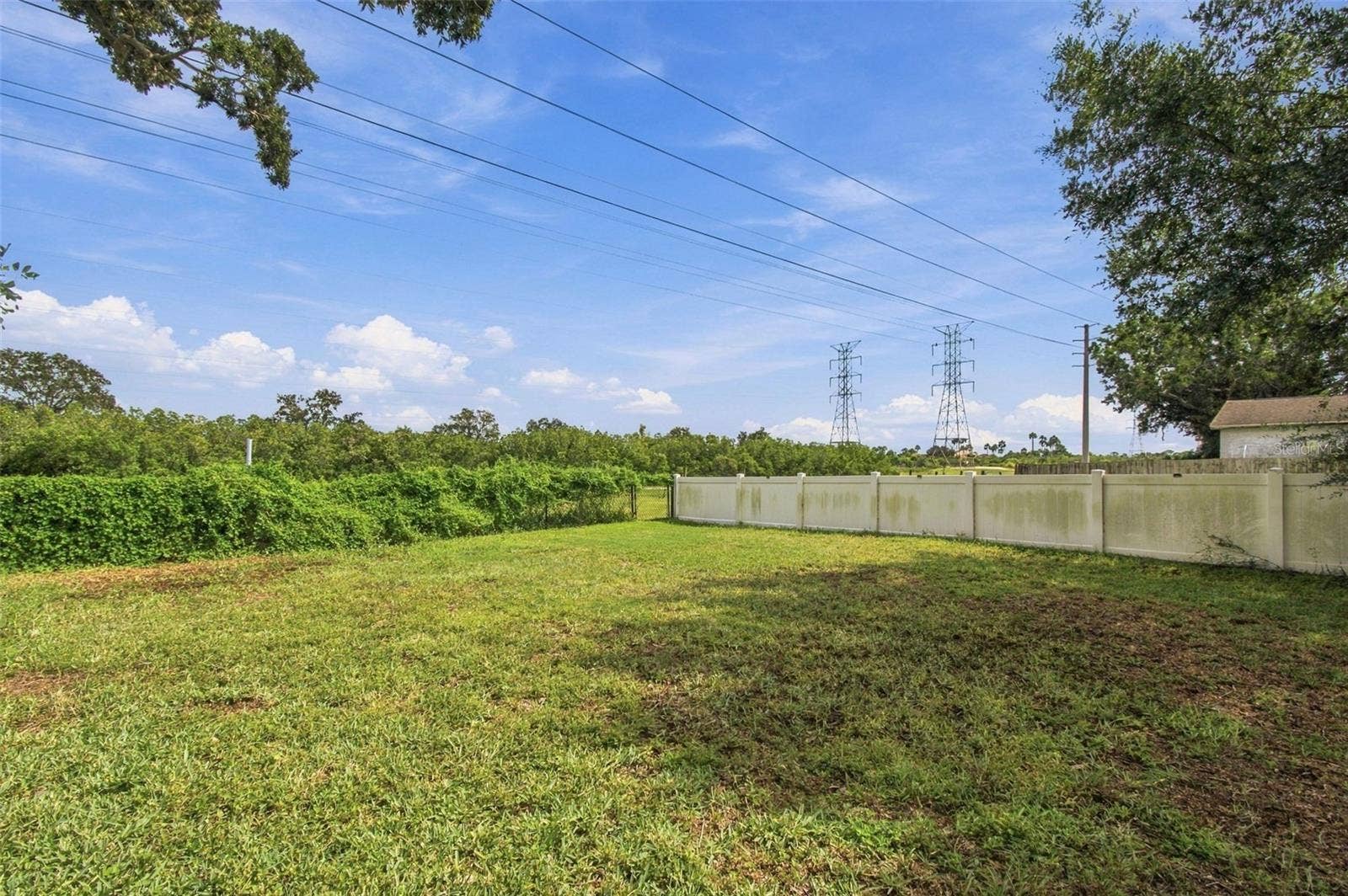 335 COUNTRY CLUB DRIVE, Oldsmar, FL 34677 335 COUNTRY CLUB DRIVE, Oldsmar, FL 34677
