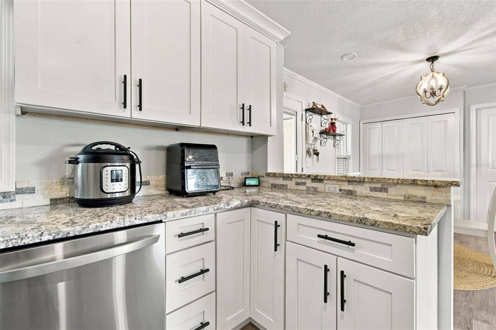 335 COUNTRY CLUB DRIVE, Oldsmar, FL 34677 335 COUNTRY CLUB DRIVE, Oldsmar, FL 34677