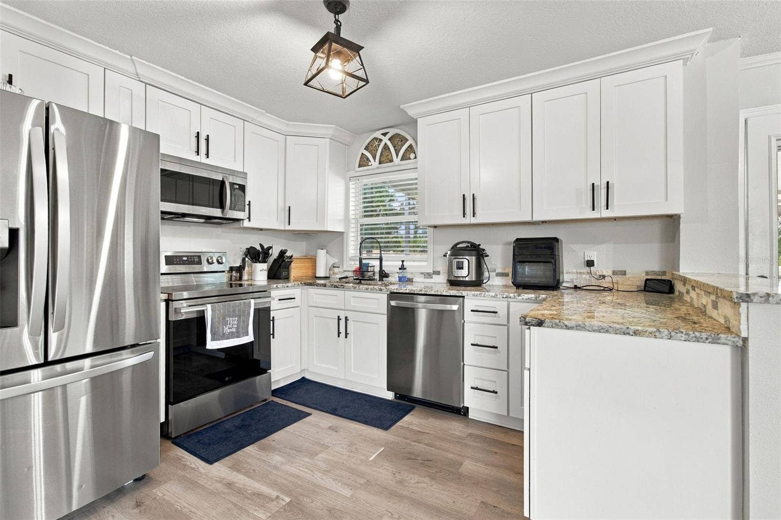 335 COUNTRY CLUB DRIVE, Oldsmar, FL 34677 335 COUNTRY CLUB DRIVE, Oldsmar, FL 34677