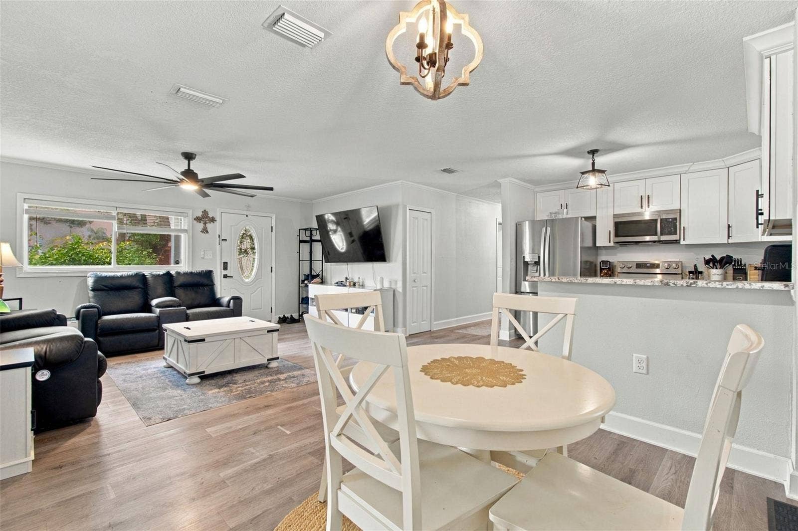 335 COUNTRY CLUB DRIVE, Oldsmar, FL 34677 335 COUNTRY CLUB DRIVE, Oldsmar, FL 34677