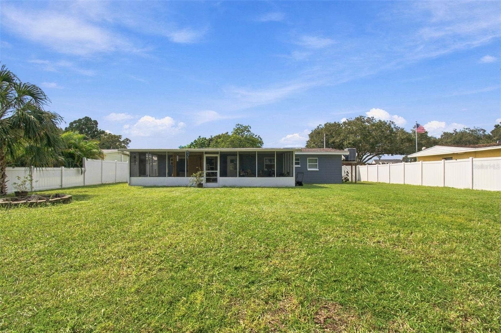 335 COUNTRY CLUB DRIVE, Oldsmar, FL 34677 335 COUNTRY CLUB DRIVE, Oldsmar, FL 34677