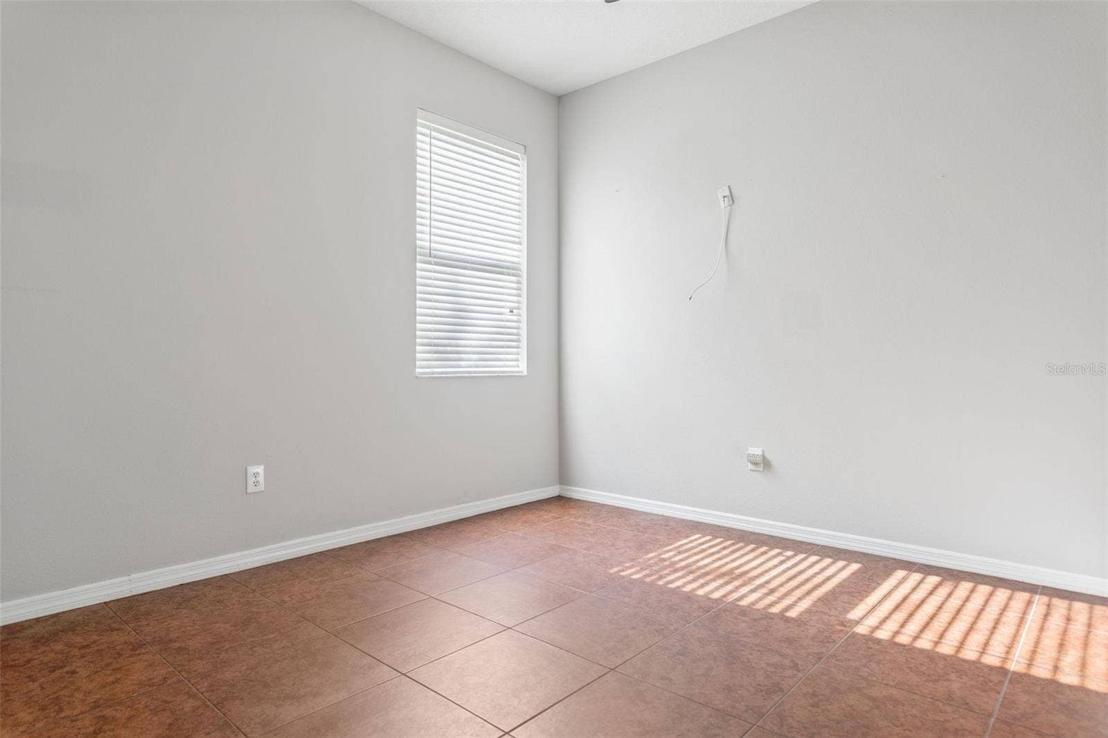 5727 GOLDEN OWL LOOP, Land O Lakes, FL 34638 5727 GOLDEN OWL LOOP, Land O Lakes, FL 34638
