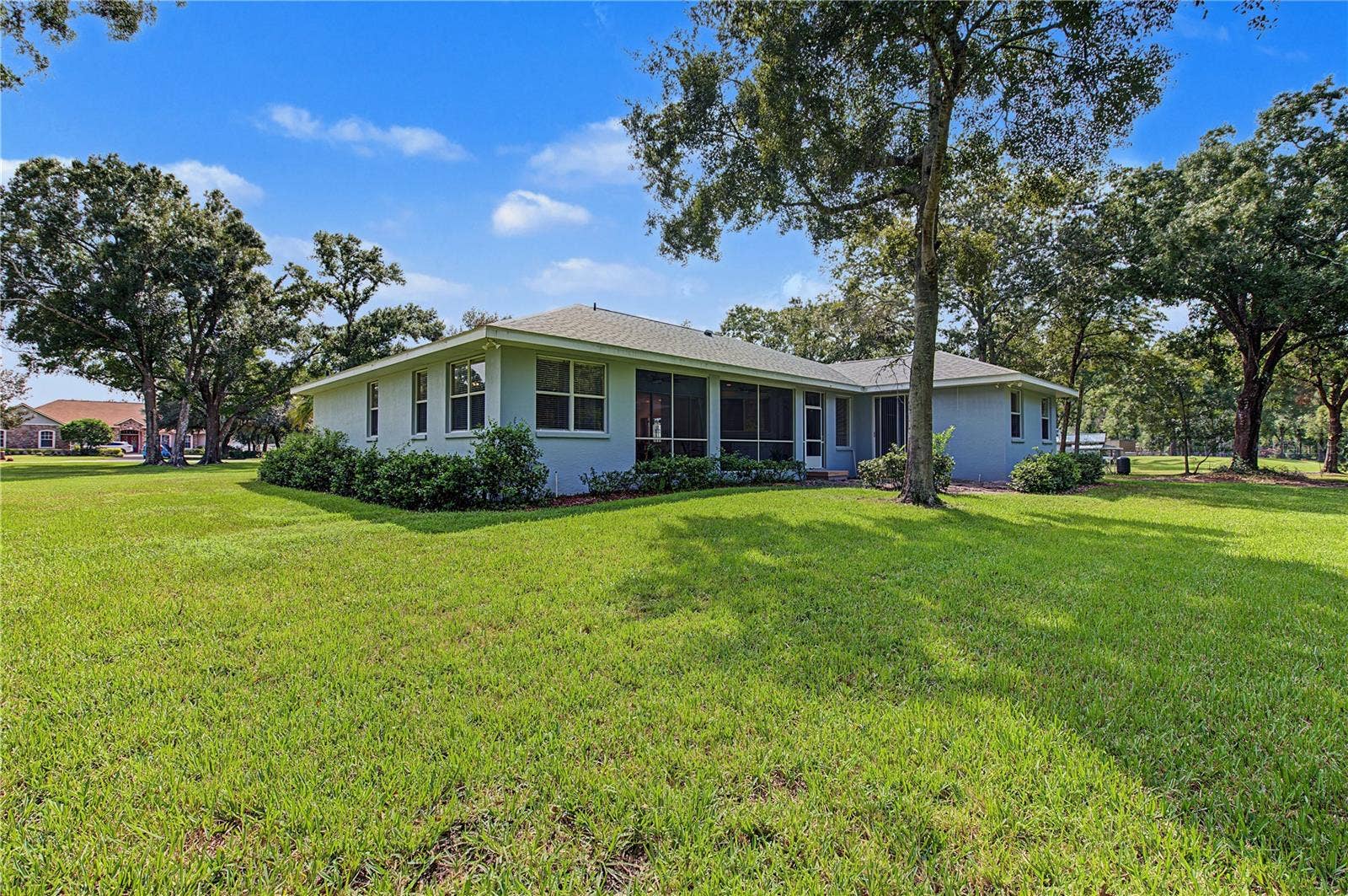 915 LAKE THOMAS LANE, Lutz, FL 33548