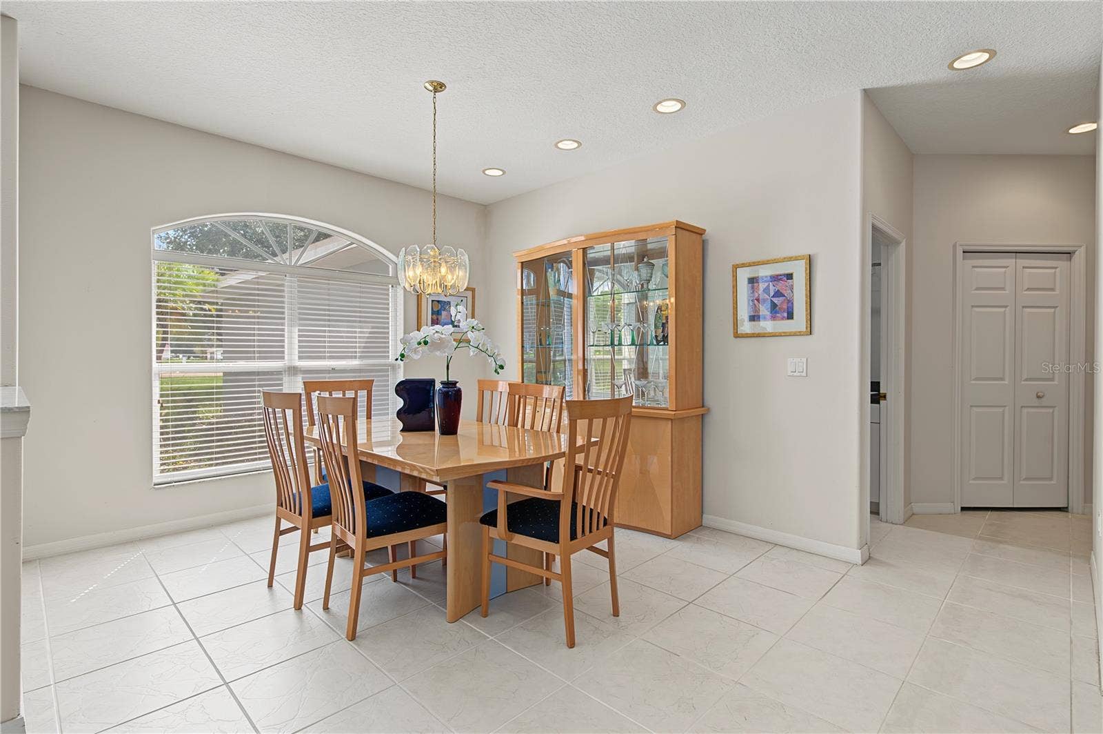 Dining Room area with lots of sunlight.