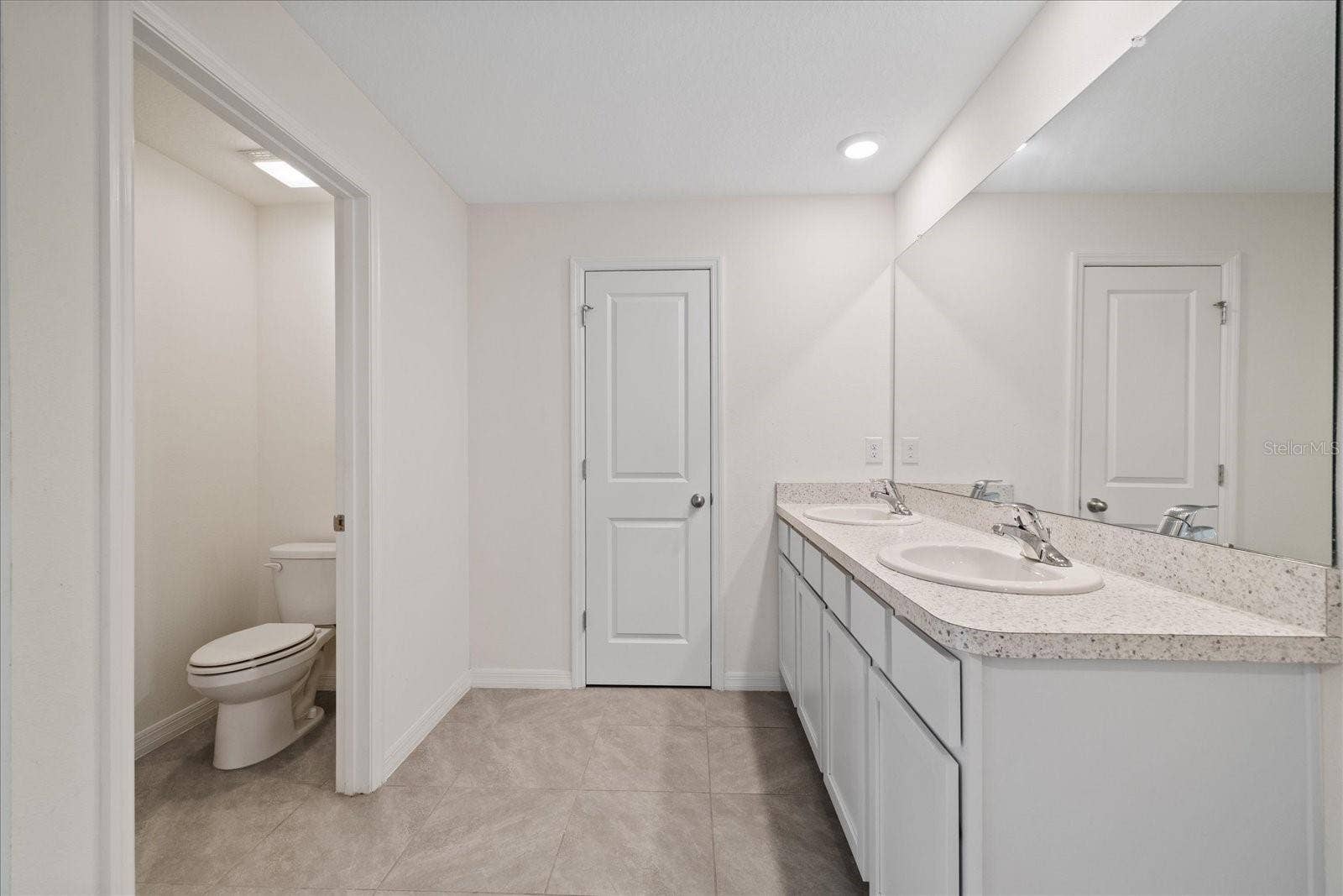 4568 SAND DOLLAR WAY, Zephyrhills, FL 33541 Master bath