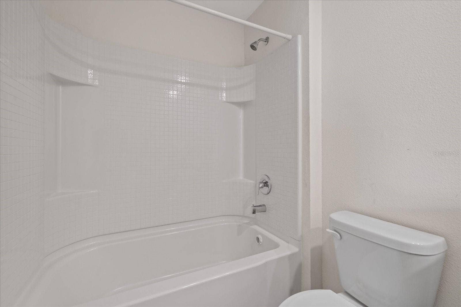4568 SAND DOLLAR WAY, Zephyrhills, FL 33541 second bathroom