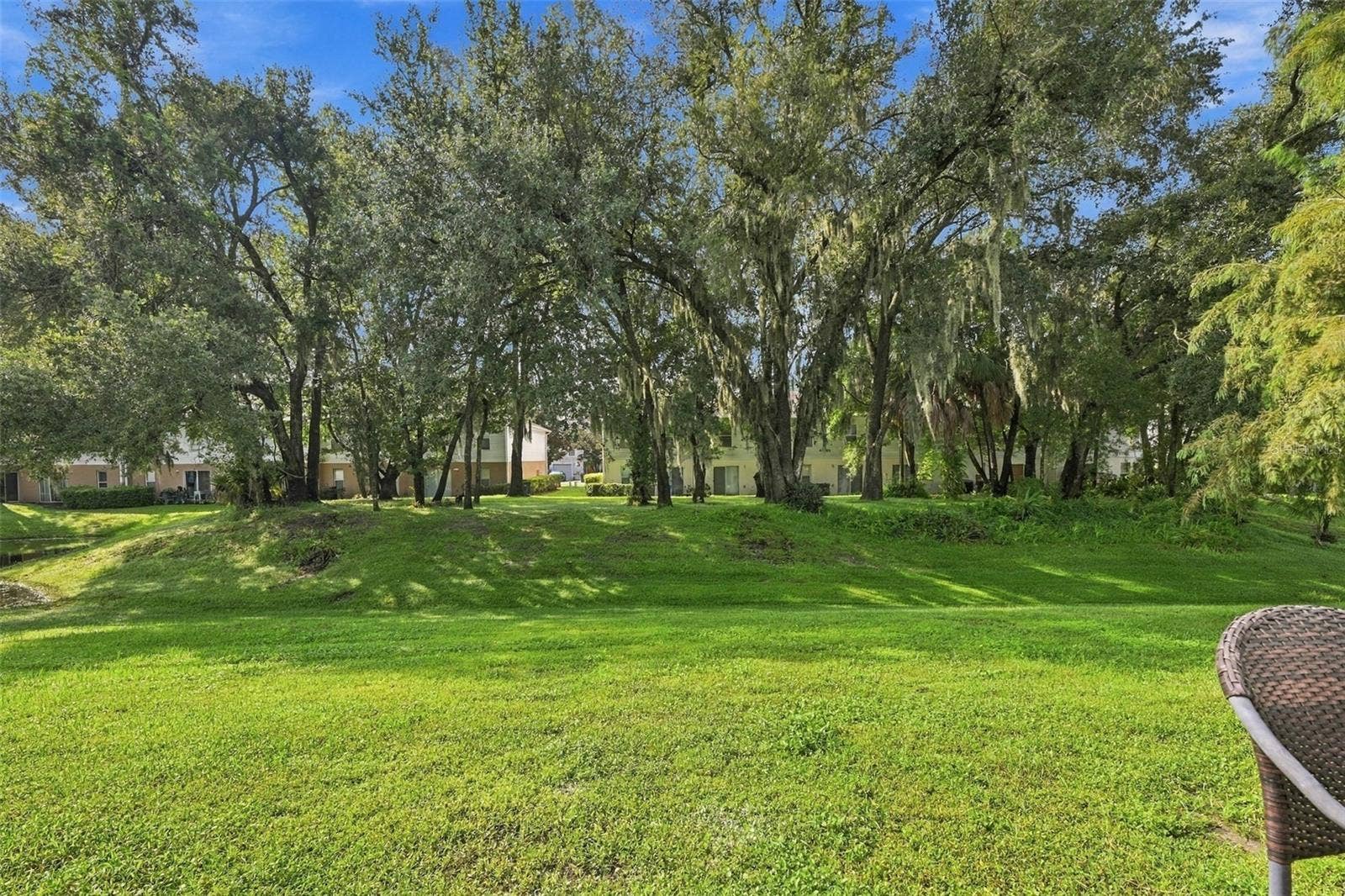 9951 ASHBURN LAKE DRIVE, Tampa, FL 33610 9951 ASHBURN LAKE DRIVE, Tampa, FL 33610