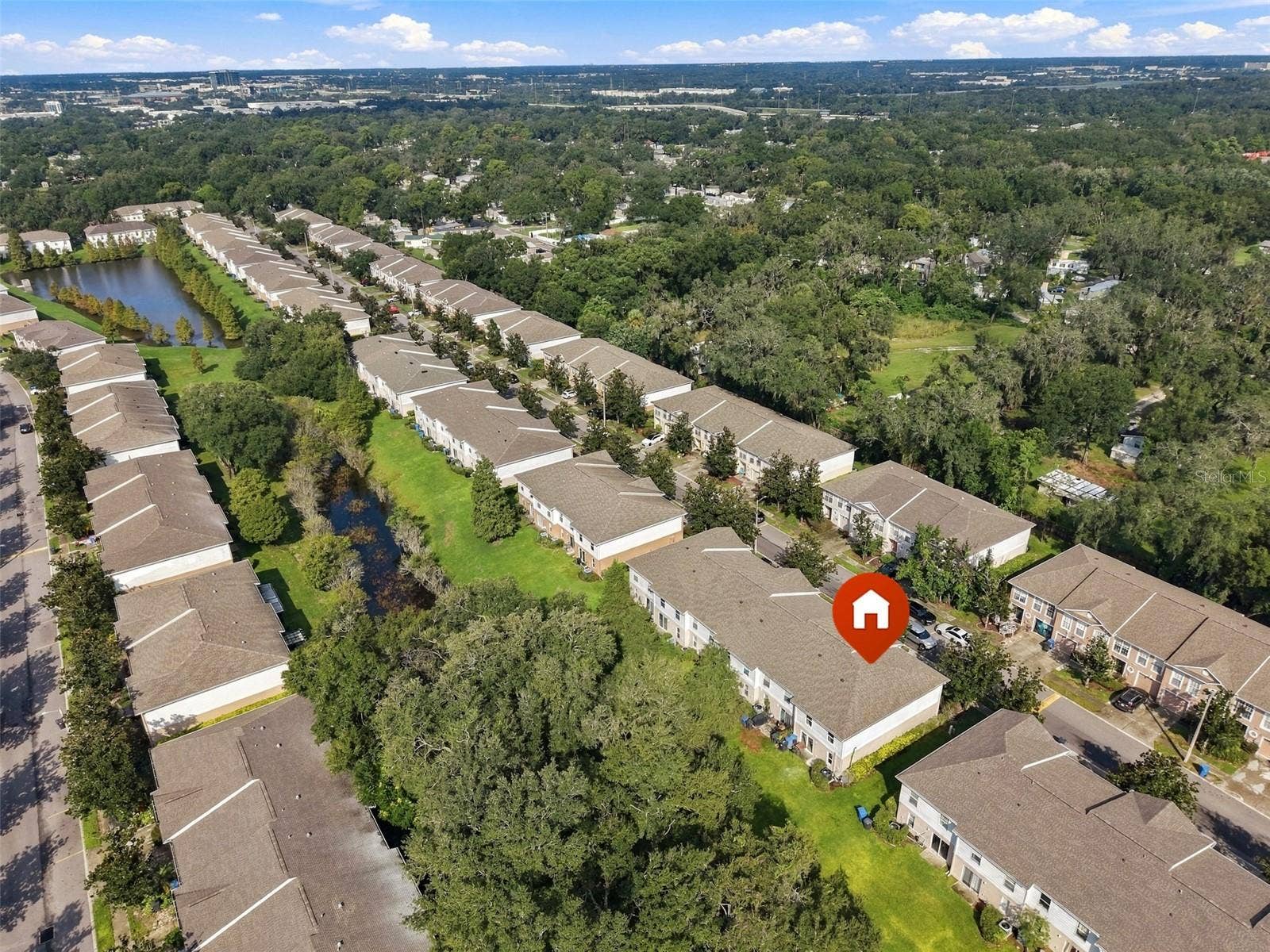 9951 ASHBURN LAKE DRIVE, Tampa, FL 33610 9951 ASHBURN LAKE DRIVE, Tampa, FL 33610