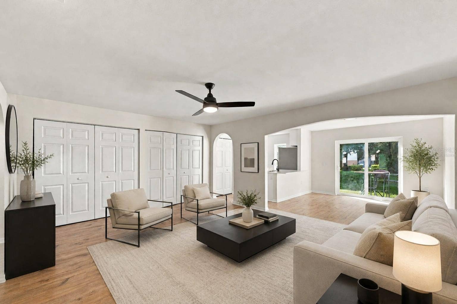 9951 ASHBURN LAKE DRIVE, Tampa, FL 33610 virtually staged