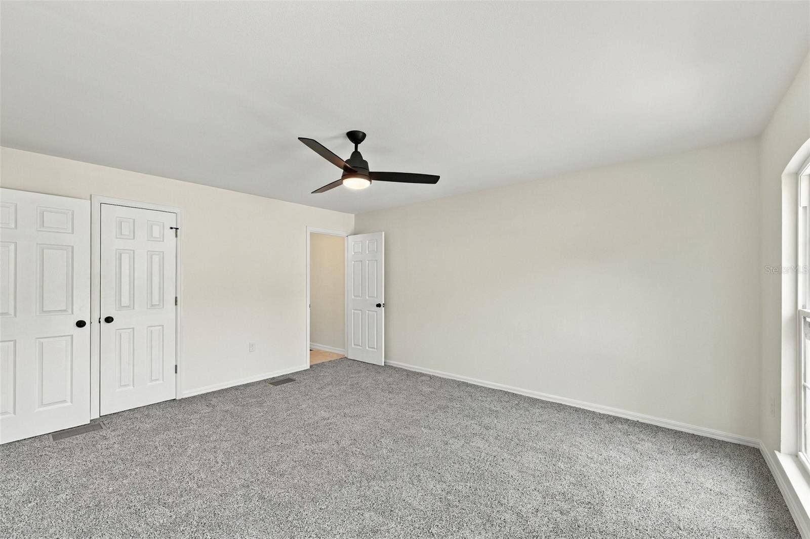 9951 ASHBURN LAKE DRIVE, Tampa, FL 33610 9951 ASHBURN LAKE DRIVE, Tampa, FL 33610
