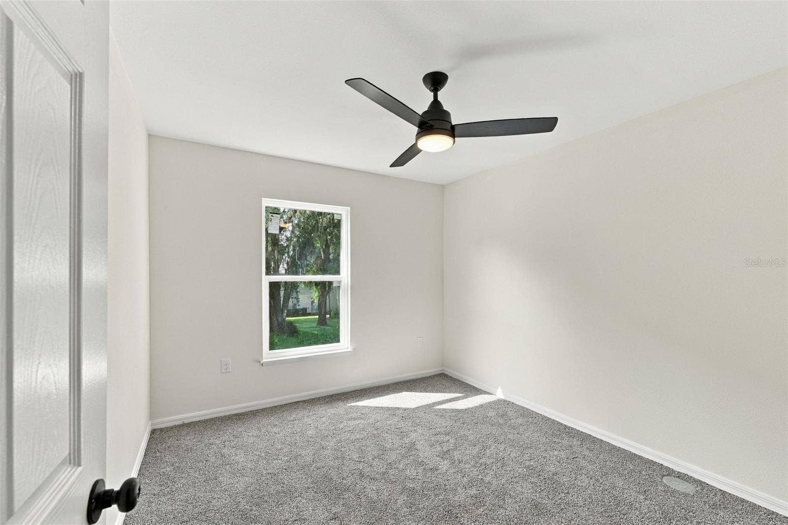 9951 ASHBURN LAKE DRIVE, Tampa, FL 33610 9951 ASHBURN LAKE DRIVE, Tampa, FL 33610
