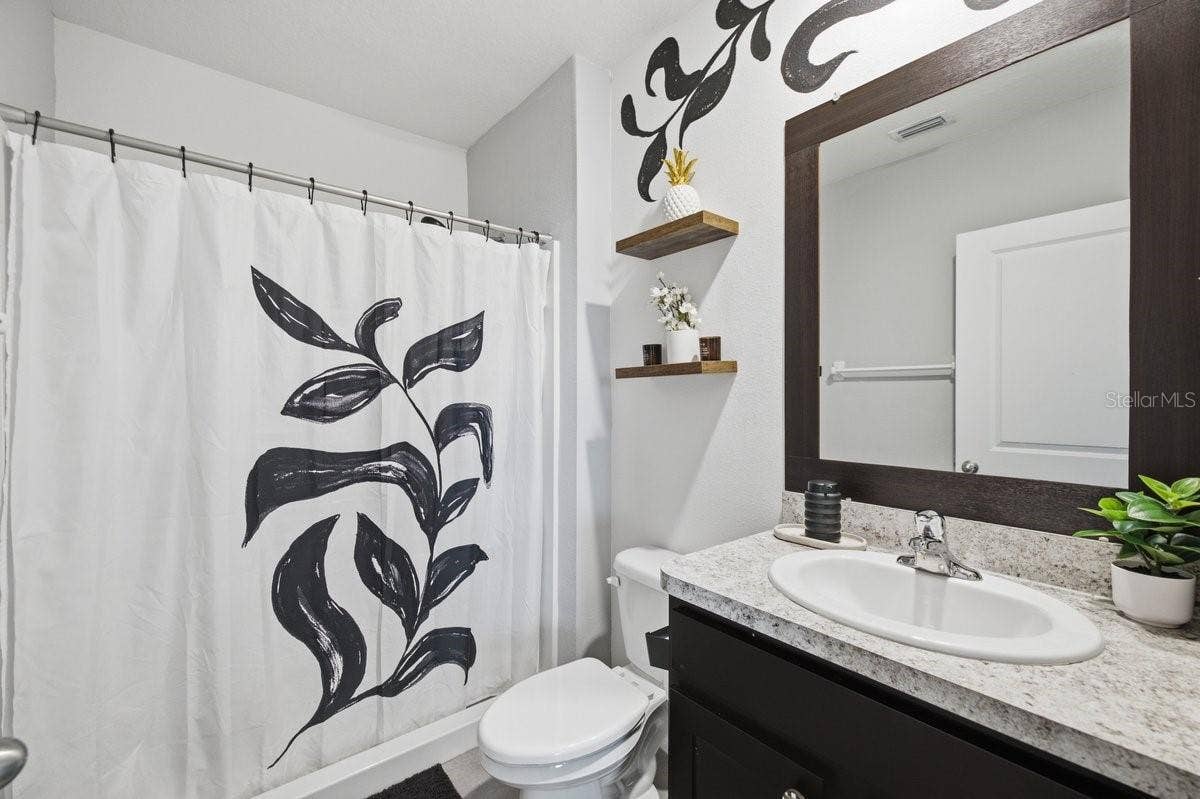 17063 OVAL RUM DRIVE, Wimauma, FL 33598 17063 OVAL RUM DRIVE, Wimauma, FL 33598