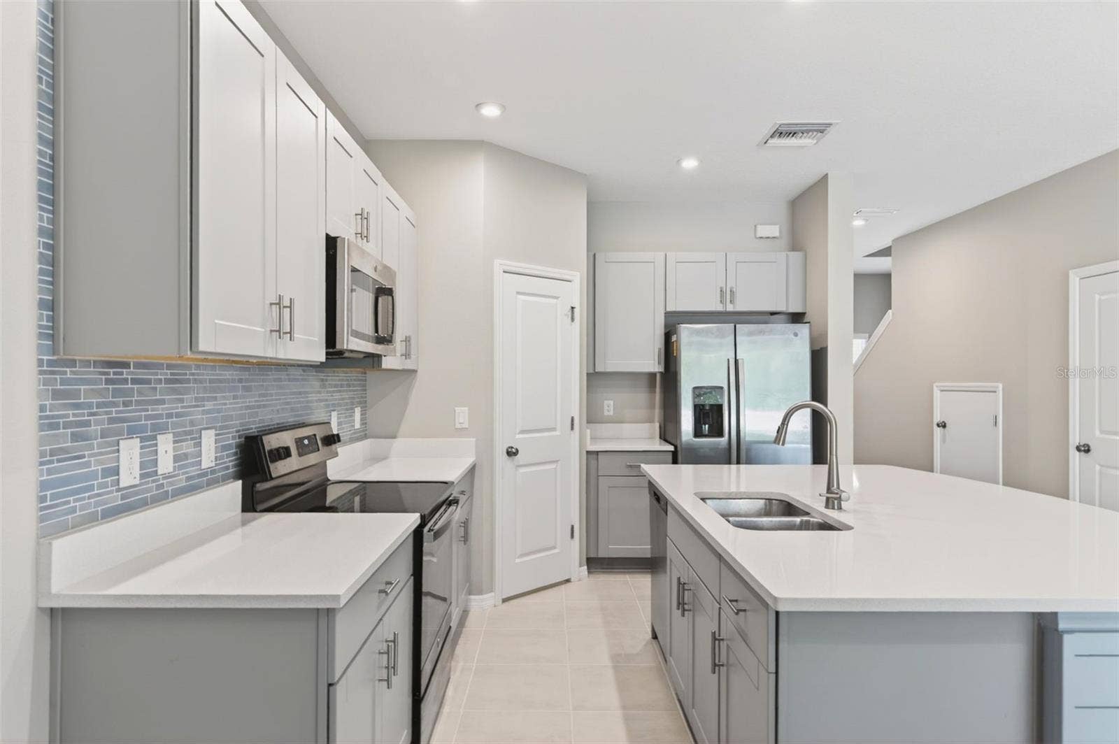 6425 FAIRMONT LANE, Palmetto, FL 34221 6425 FAIRMONT LANE, Palmetto, FL 34221