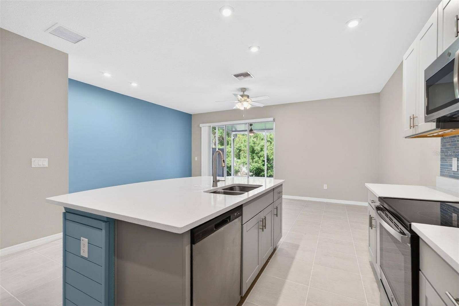6425 FAIRMONT LANE, Palmetto, FL 34221 6425 FAIRMONT LANE, Palmetto, FL 34221