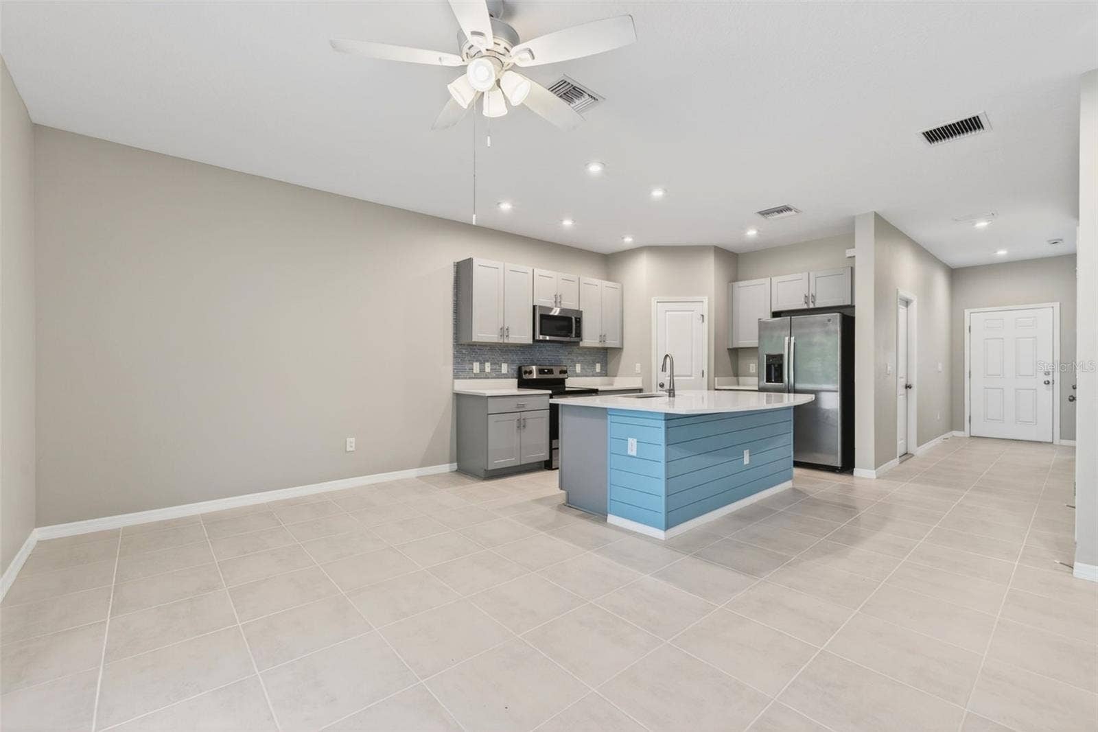 6425 FAIRMONT LANE, Palmetto, FL 34221 6425 FAIRMONT LANE, Palmetto, FL 34221