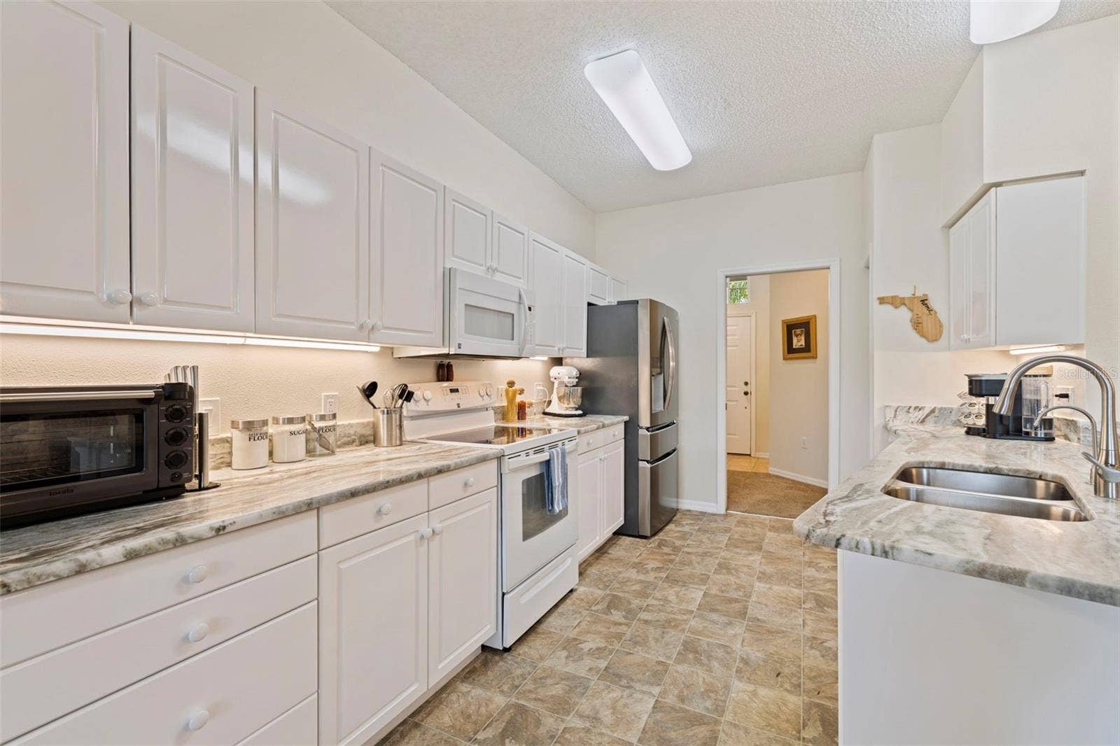 3022 PEPPERWOOD LANE W, Clearwater, FL 33761 3022 PEPPERWOOD LANE W, Clearwater, FL 33761