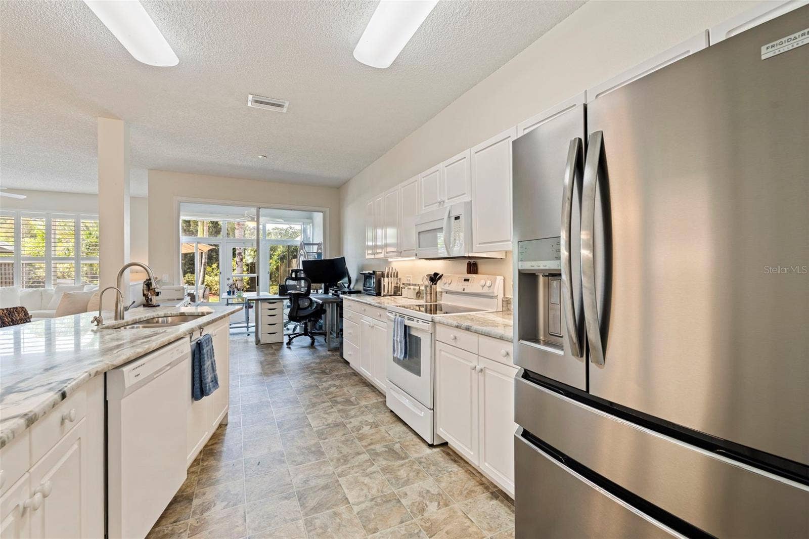 3022 PEPPERWOOD LANE W, Clearwater, FL 33761 3022 PEPPERWOOD LANE W, Clearwater, FL 33761
