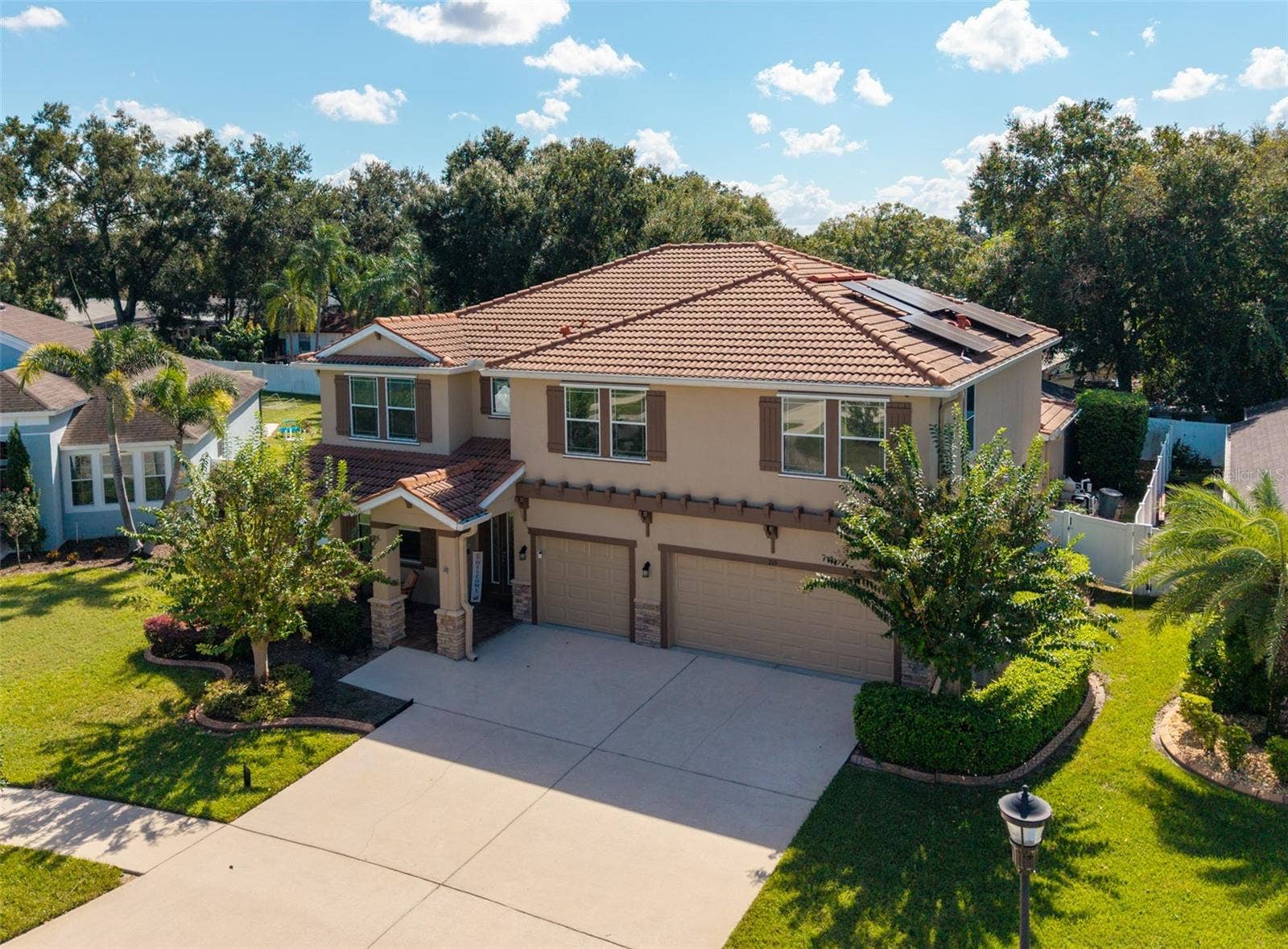 215 PARSONS WOODS DRIVE, Seffner, FL 33584 215 PARSONS WOODS DRIVE, Seffner, FL 33584