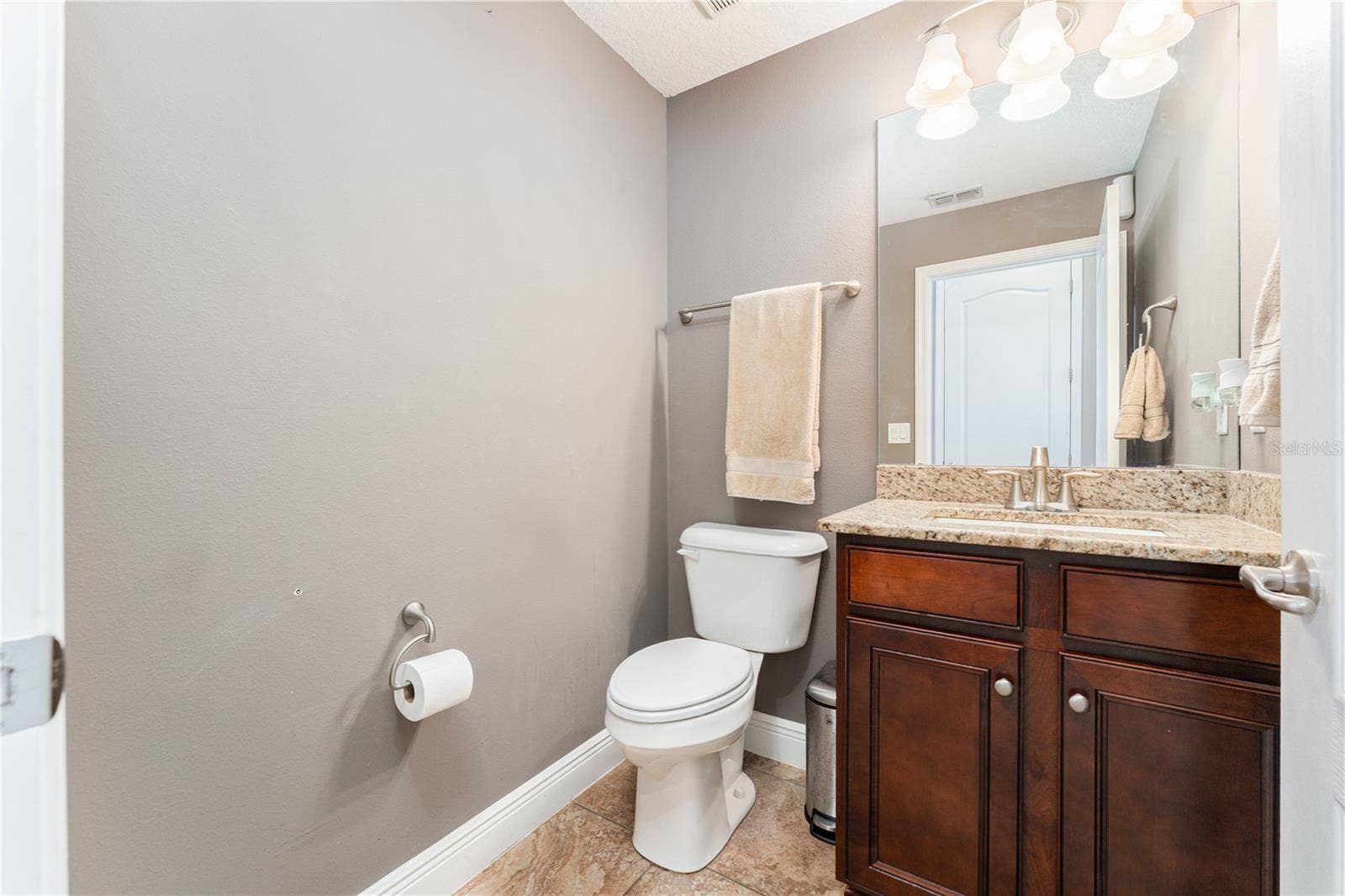 215 PARSONS WOODS DRIVE, Seffner, FL 33584 215 PARSONS WOODS DRIVE, Seffner, FL 33584