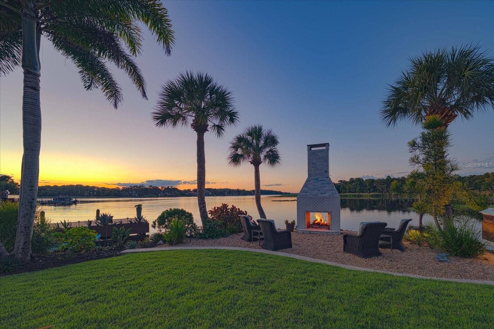 2056 COVE TRACE, Palm Harbor, FL 34685 See-through wood-burning fireplace!