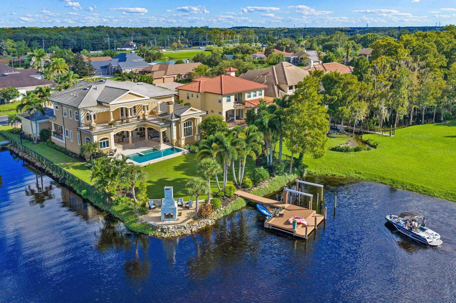 2056 COVE TRACE, Palm Harbor, FL 34685 Exclusive Gated Community of Eagles Cove!