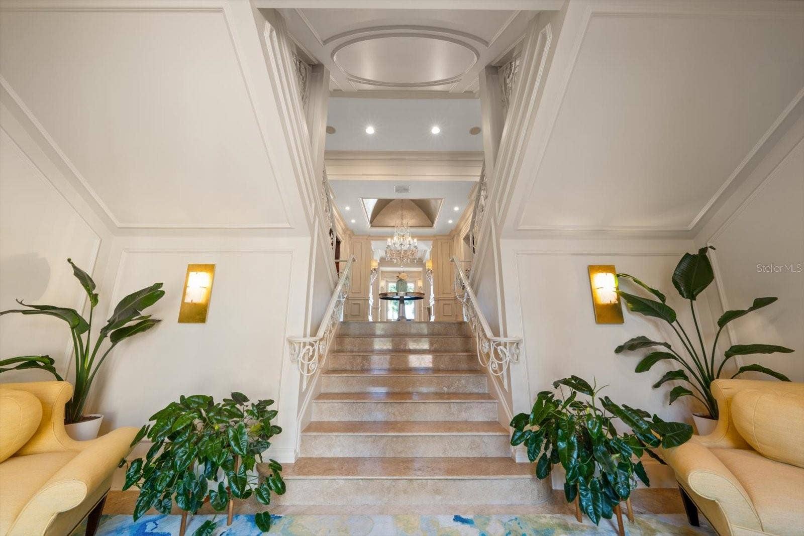 2056 COVE TRACE, Palm Harbor, FL 34685 Welcome in to this Grand Foyer!
