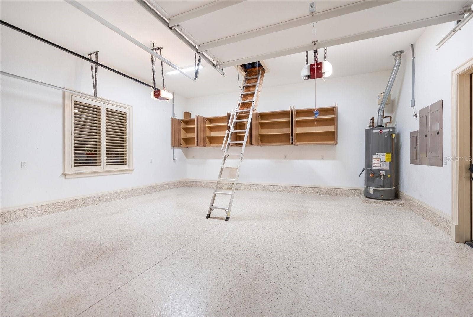 2056 COVE TRACE, Palm Harbor, FL 34685 Great Storage in both 2 car garages!