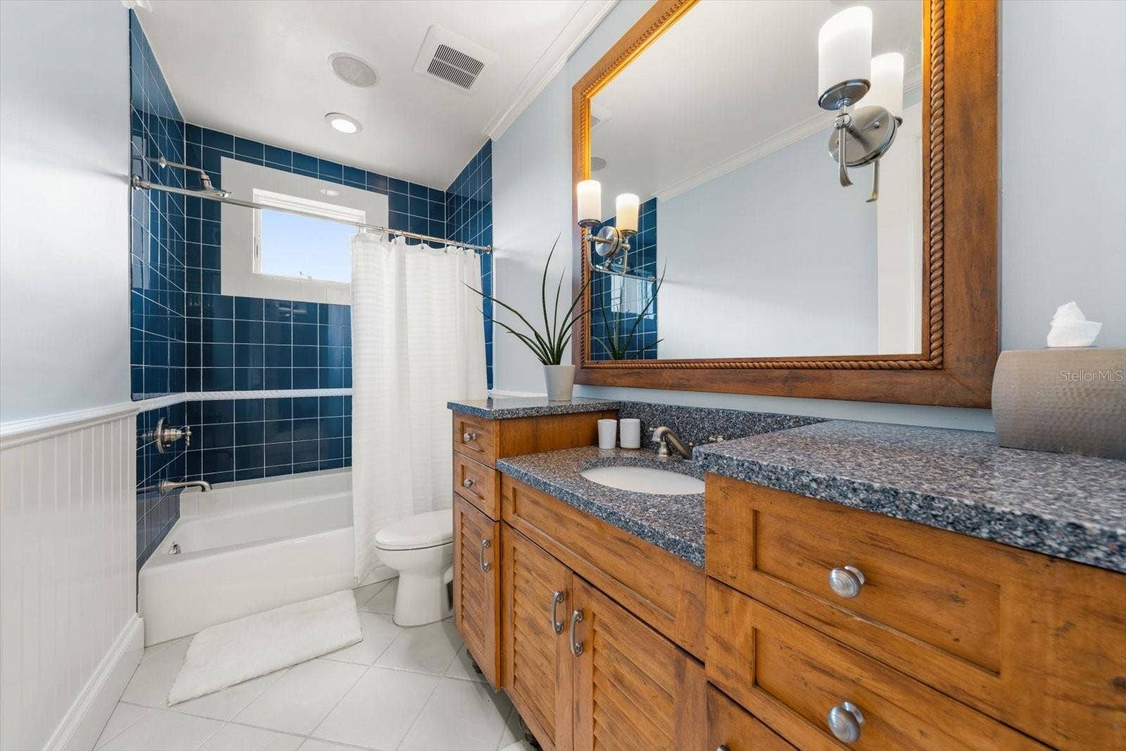 2056 COVE TRACE, Palm Harbor, FL 34685 Full Bathroom connecting to Bedroom #3