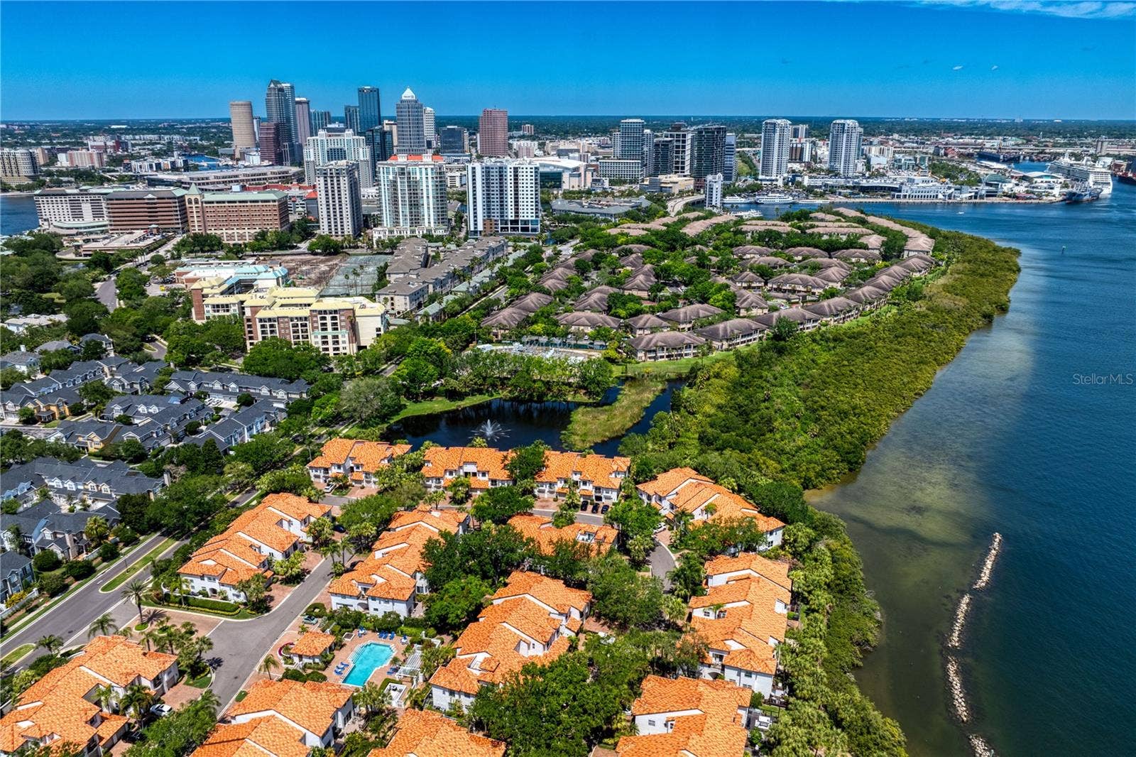 1177 SHIPWATCH CIRCLE, Tampa, FL 33602