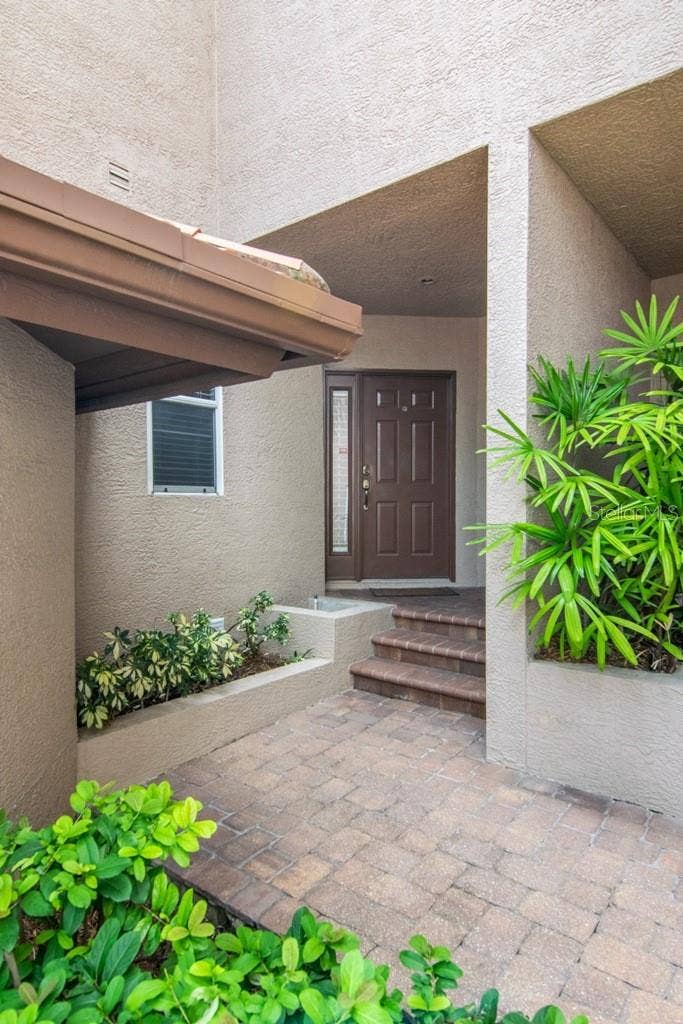 1177 SHIPWATCH CIRCLE, Tampa, FL 33602