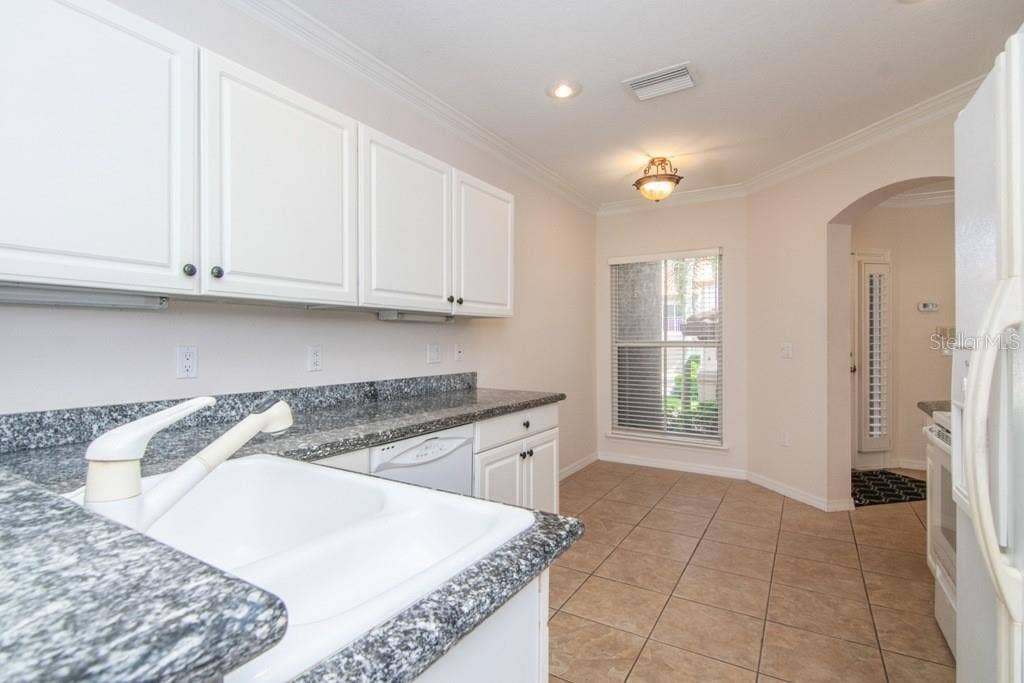 1177 SHIPWATCH CIRCLE, Tampa, FL 33602