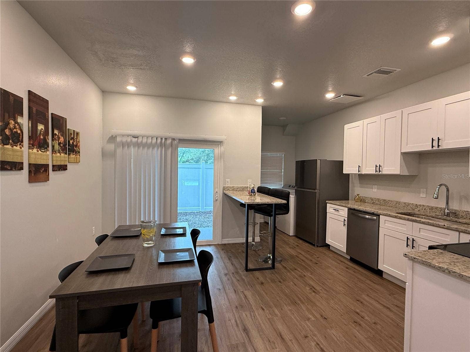 1935 OXNARD COURT, Tampa, FL 33612 1935 OXNARD COURT, Tampa, FL 33612
