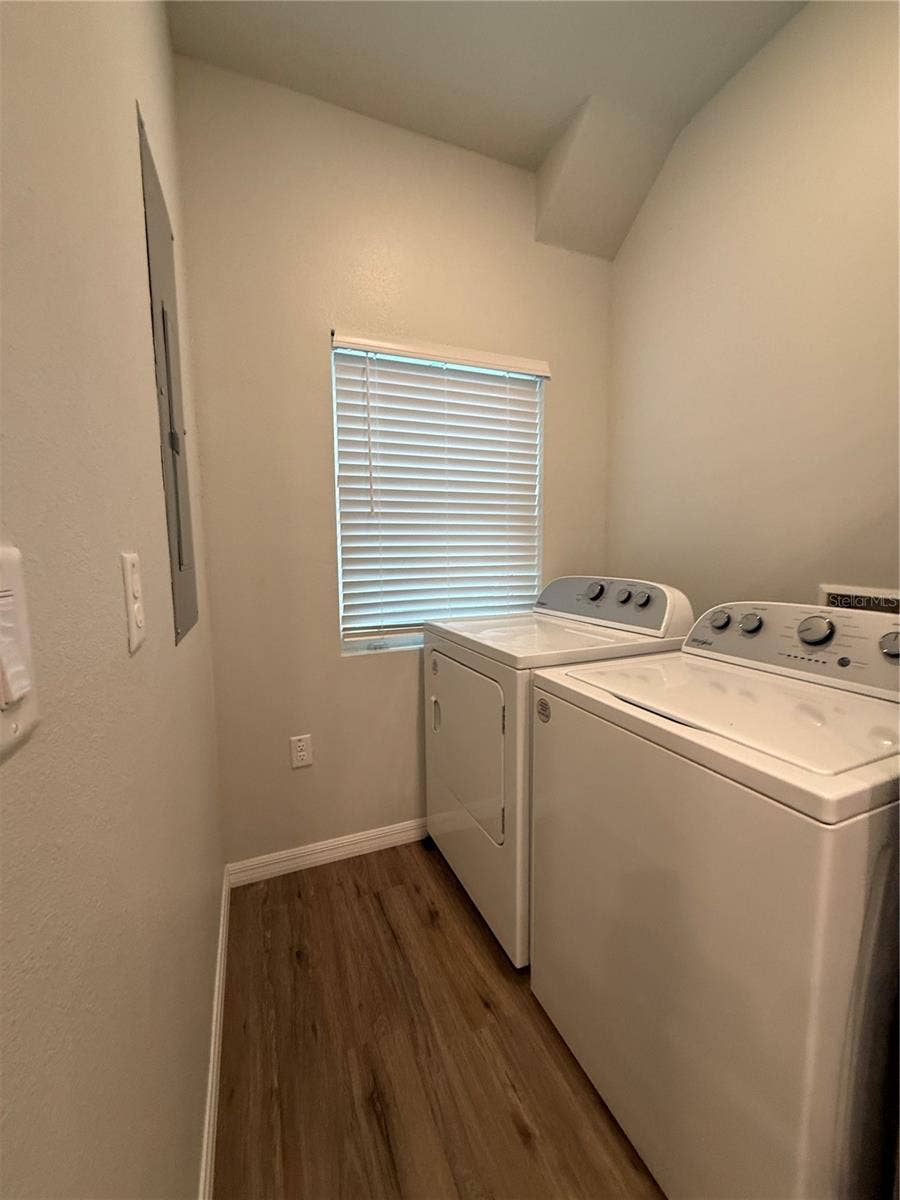 1935 OXNARD COURT, Tampa, FL 33612 1935 OXNARD COURT, Tampa, FL 33612
