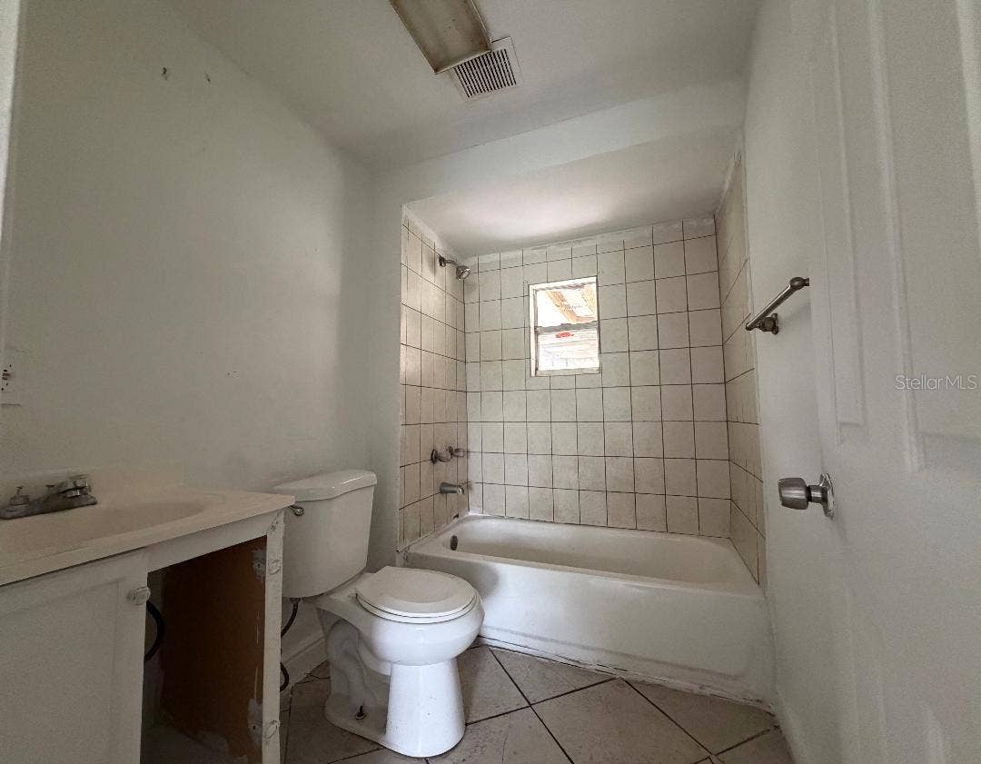 2921 E 24TH, Tampa, FL 33605 2921 E 24TH, Tampa, FL 33605